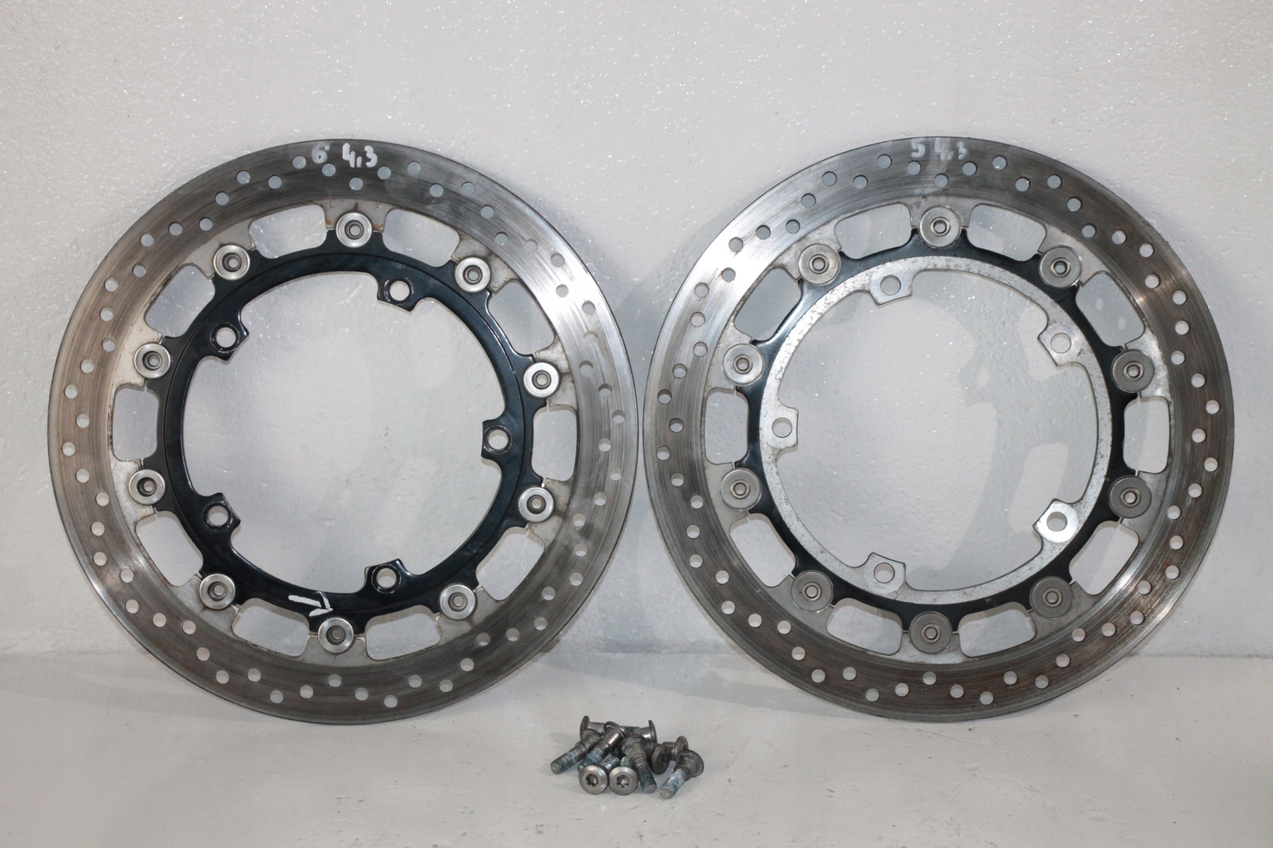 TST1050 6 - TRIUMPH SPEED TRIPLE 1050 11-16 ТОРМОЗНЫЕ ДИСКИ