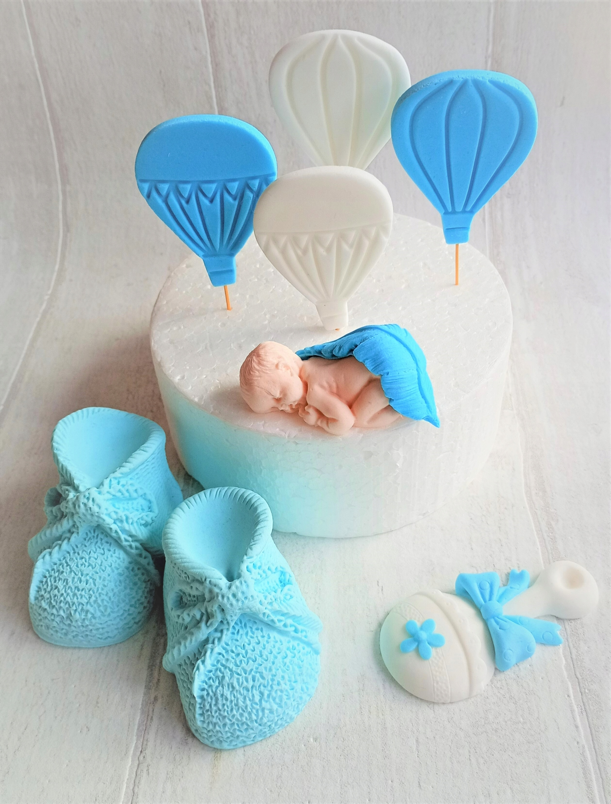 Dzidziuś buciki toppery Dekoracje na Chrzest z masy cukrowej na tort