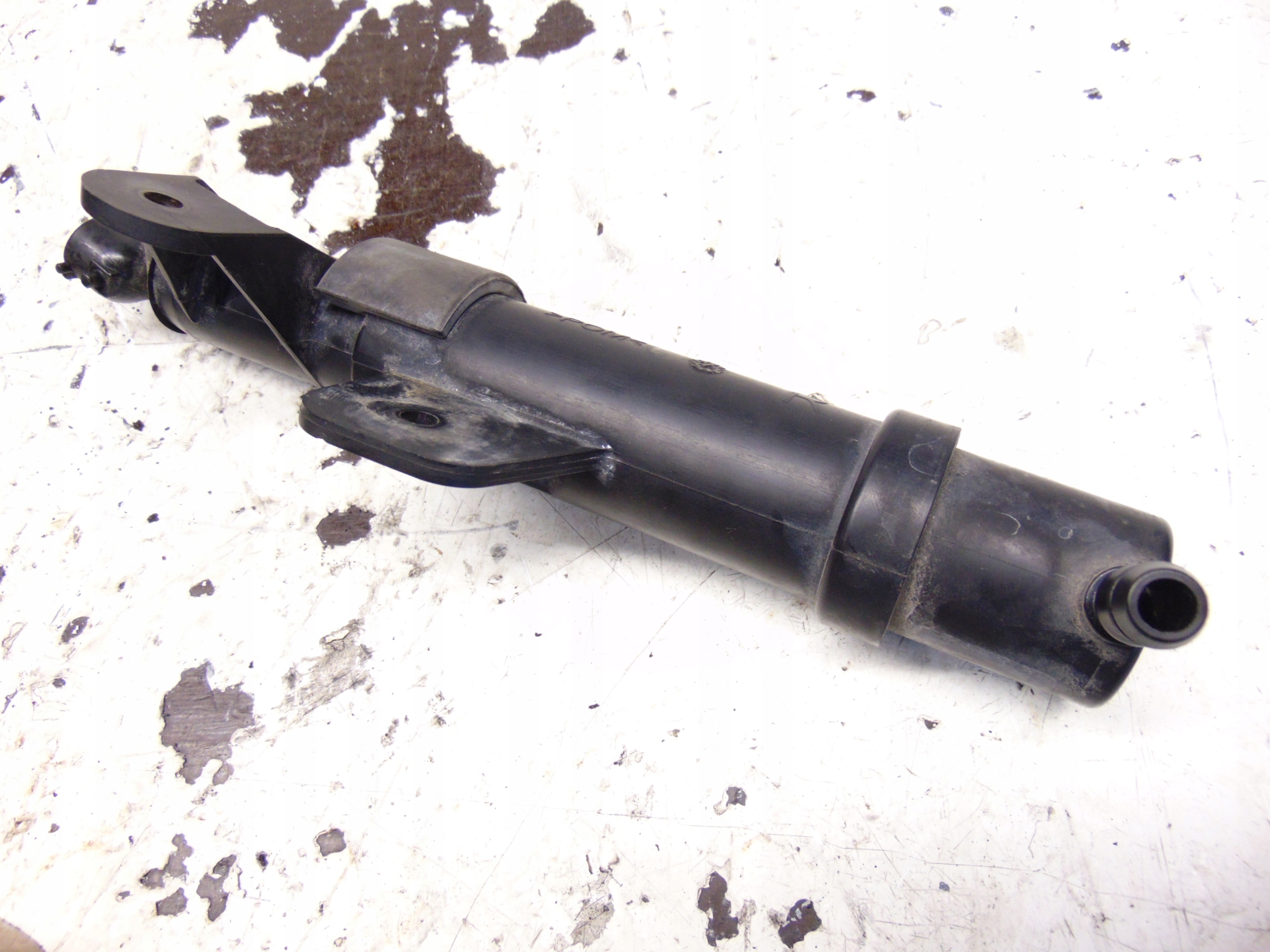 распылитель воды Ксенон правый kia SORENTO I РЕСТАЙЛИНГ европа