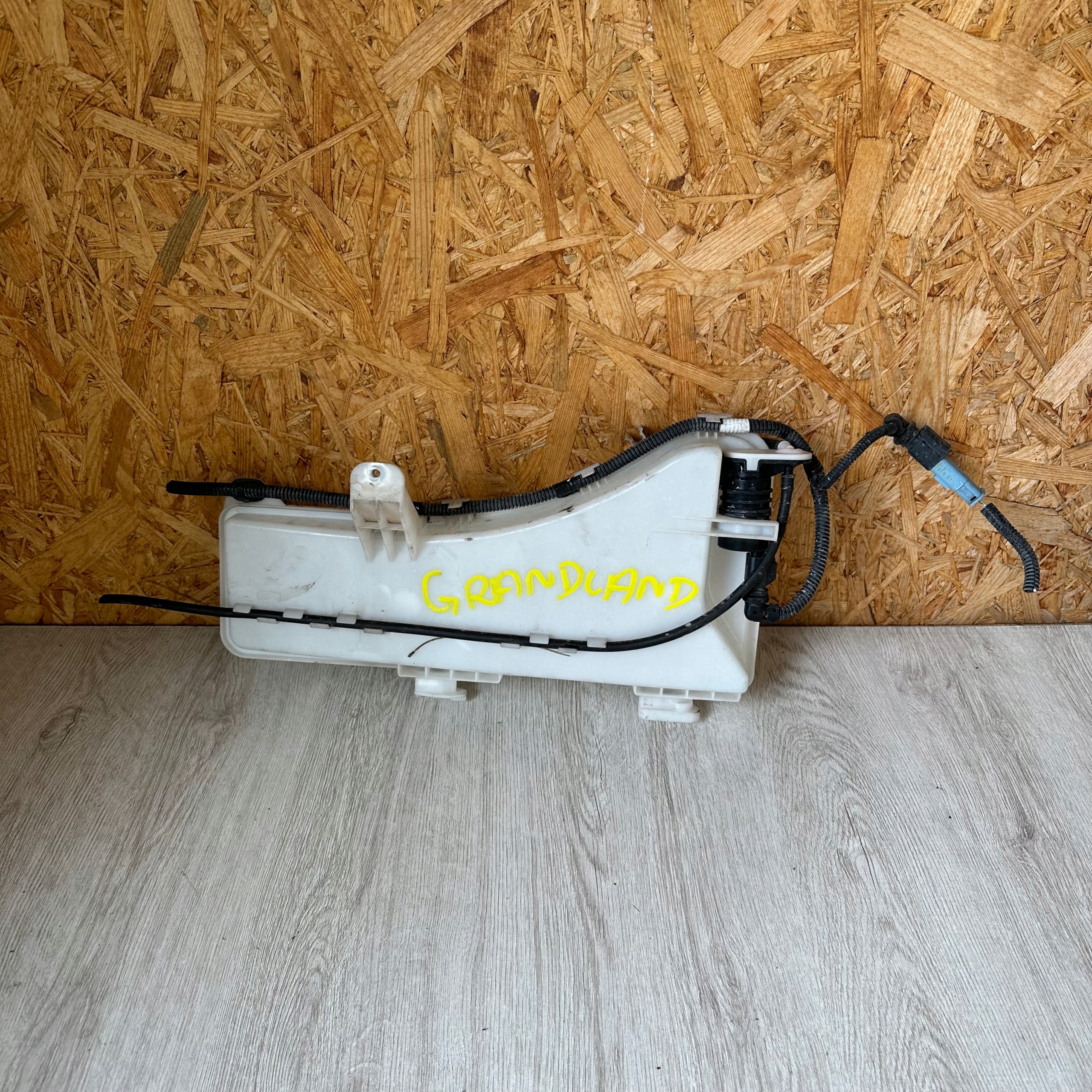 WASHER FLUID TANK OPEL GRANDLAND X