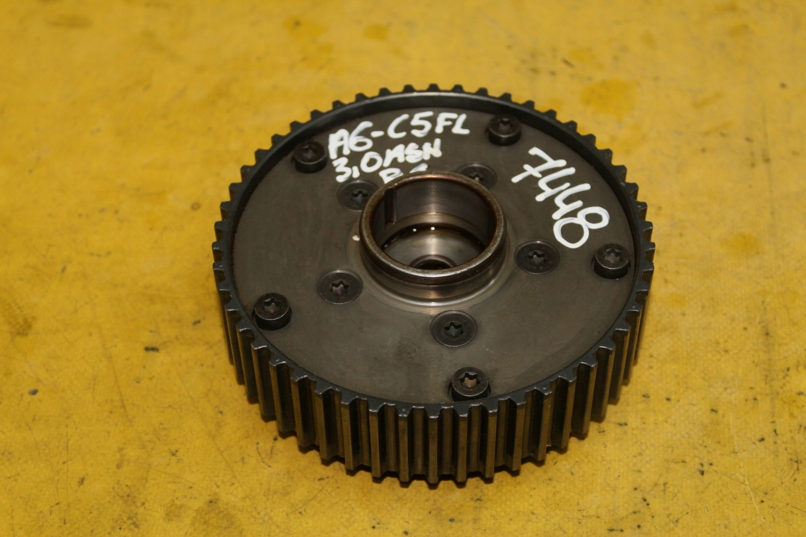 Вариатор правый всасывающий A6 C5 FL 3.0 ASN 06C109063D