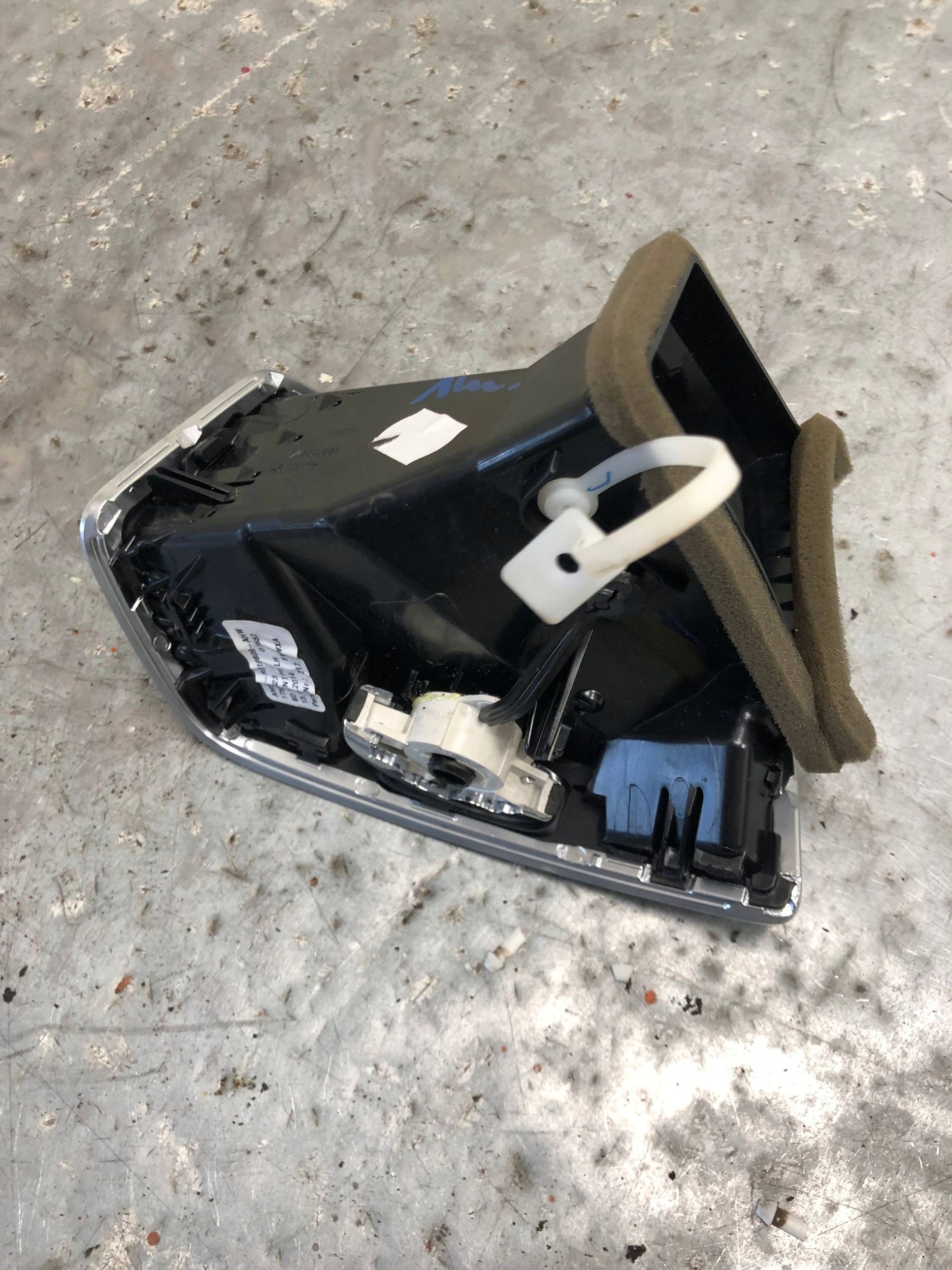 grid air conditioning devices left FORD KUGA MK2 AM51-R018B09-AHW