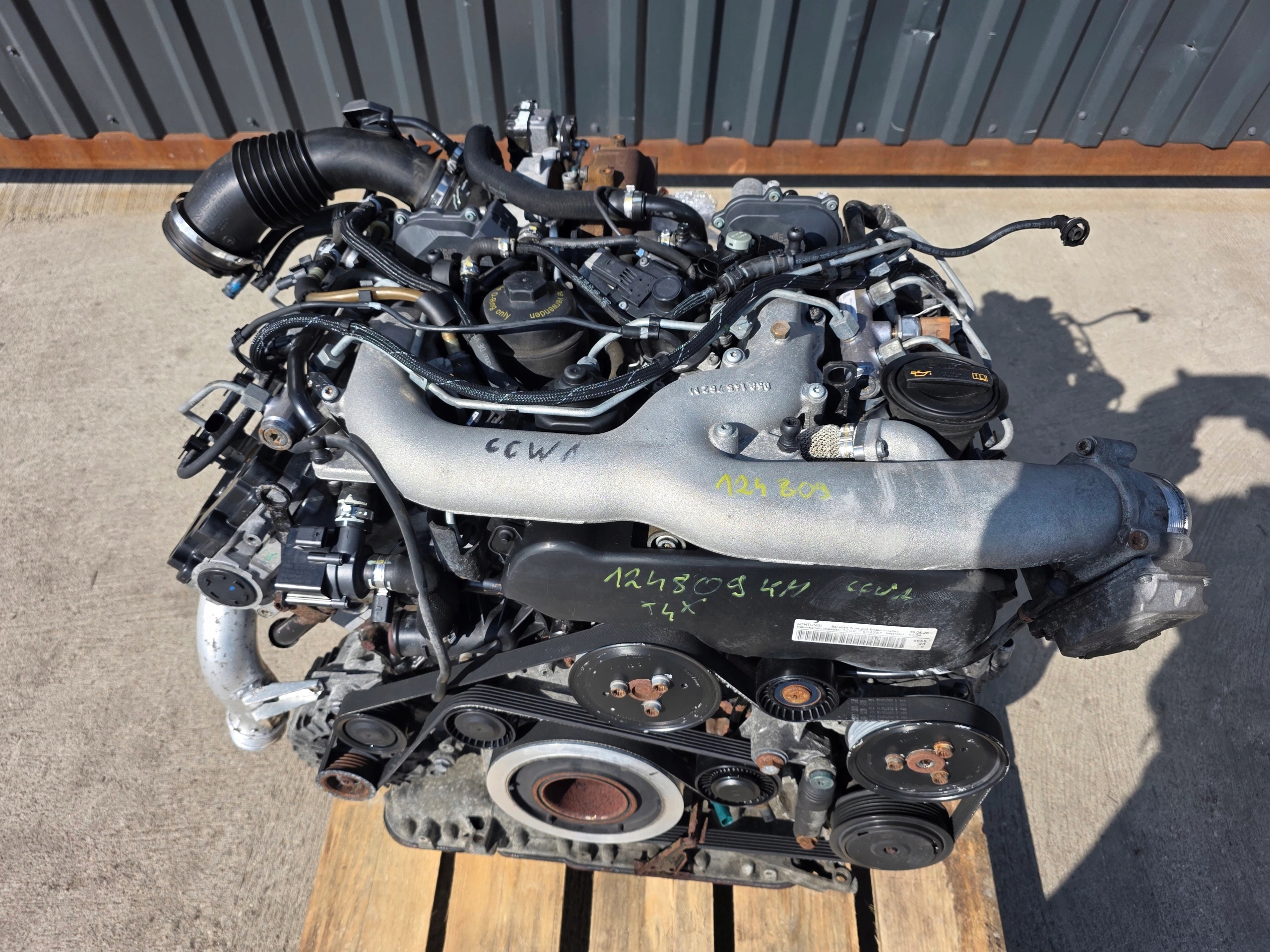 engine AUDI A4 B8 A5 8T Q5 8R 3.0 TDI CCW CCWA complete *4* 124809KM