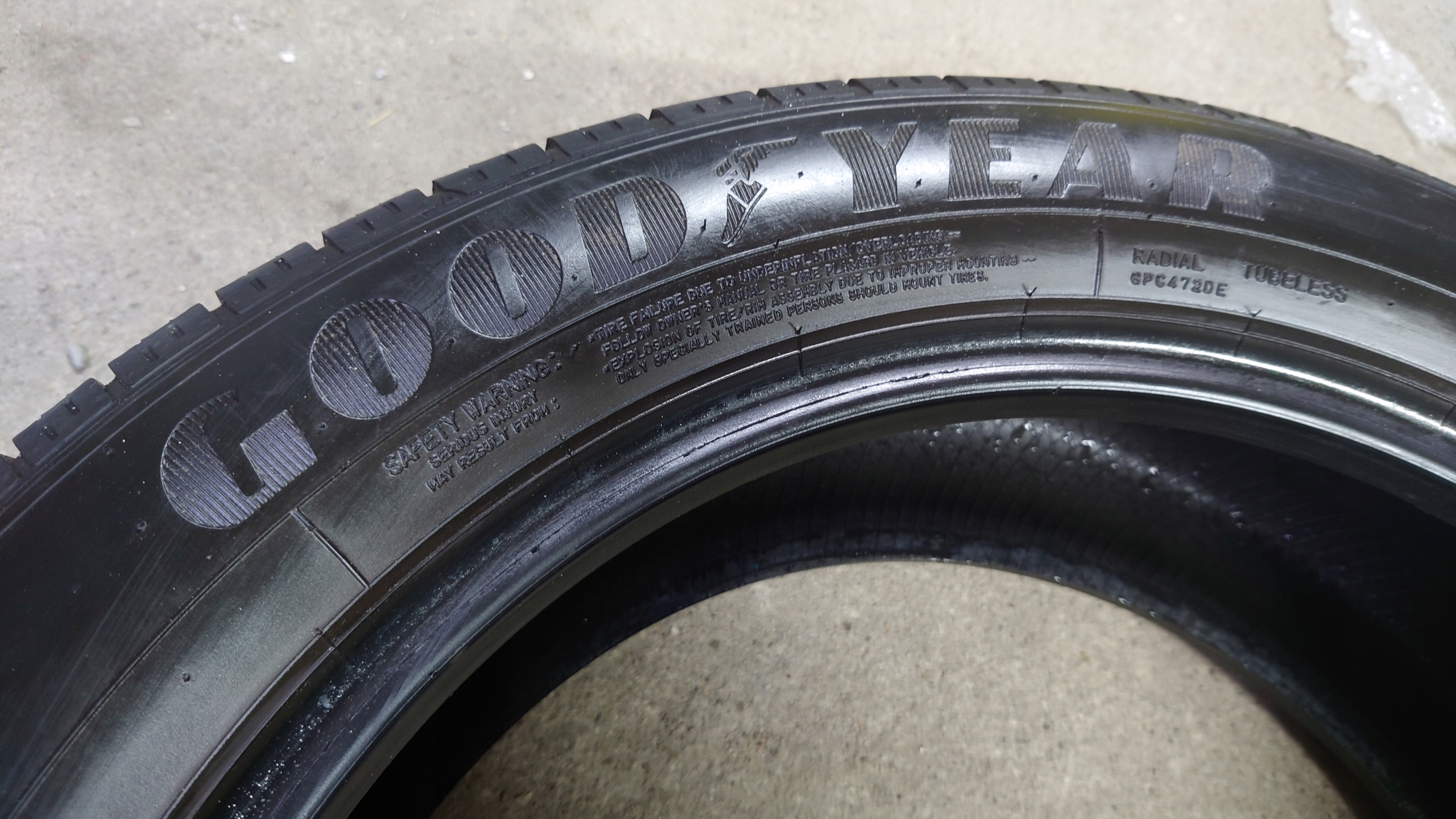 4x Goodyear Efficient Grip 225 55 19 Diameter 19