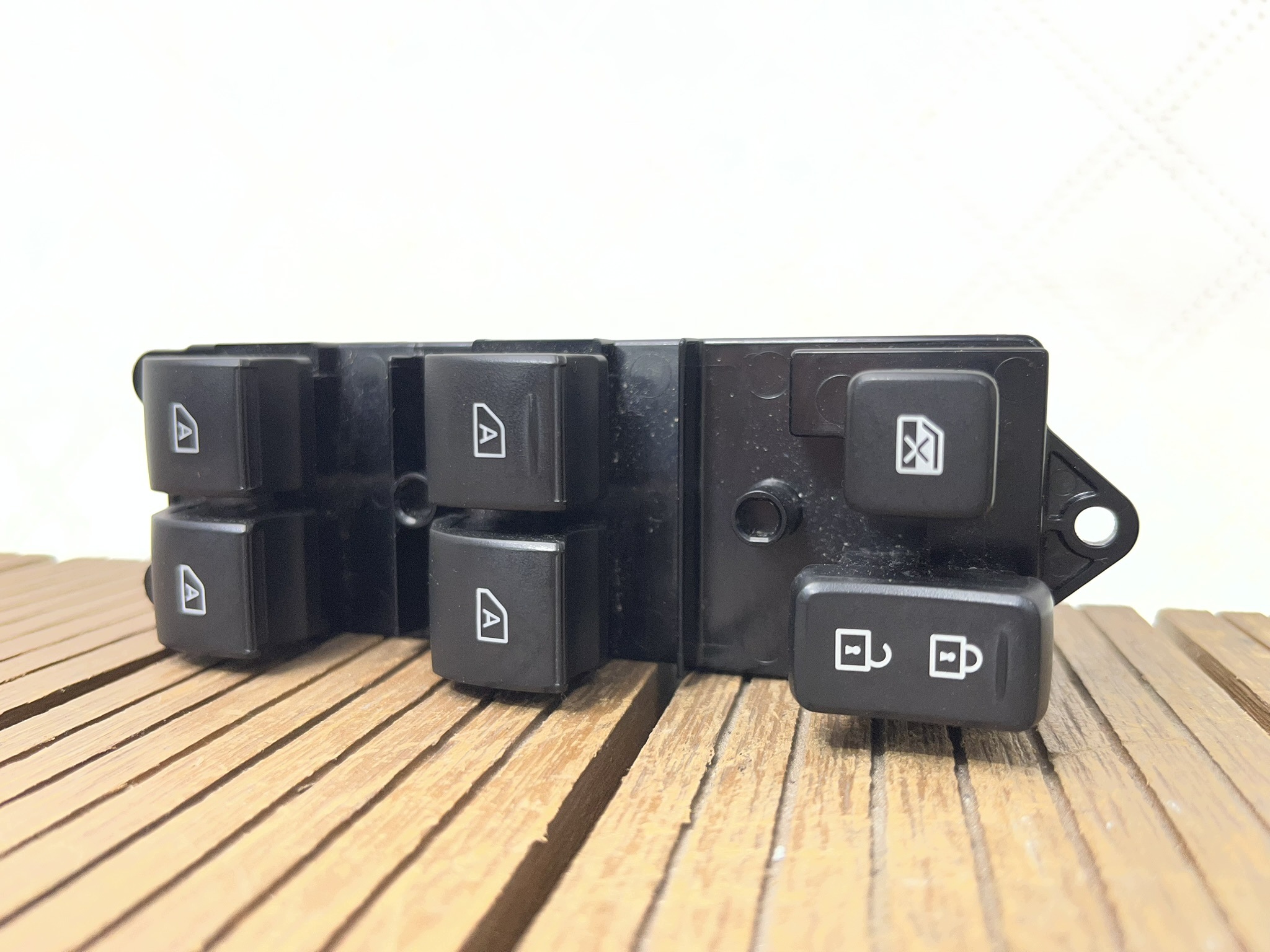 MITSUBISHI OUTLANDER III 16-22 PANEL opening control switch of the window 8608A417