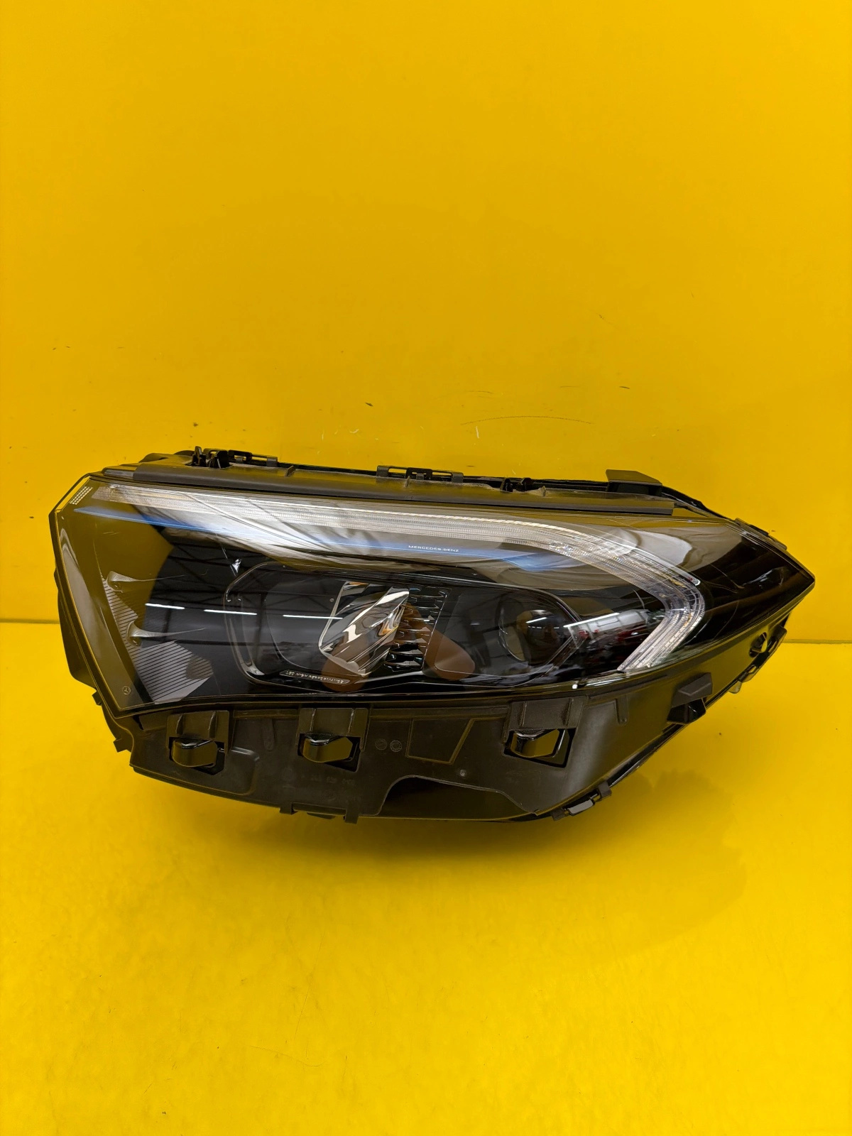 light left Mercedes EQA EQB W243 Full Led High Performance A2439062701