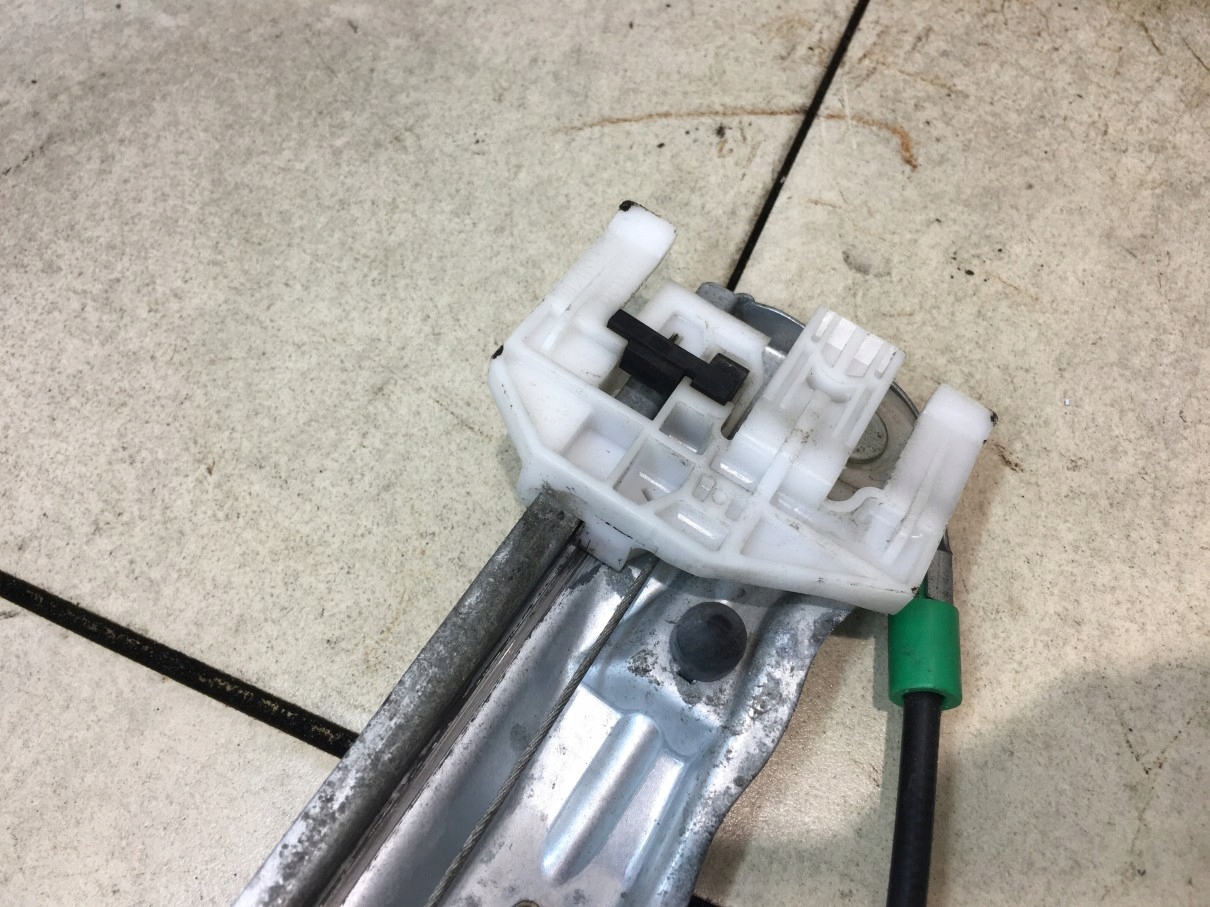 window regulator left front CITROEN C5 and FL