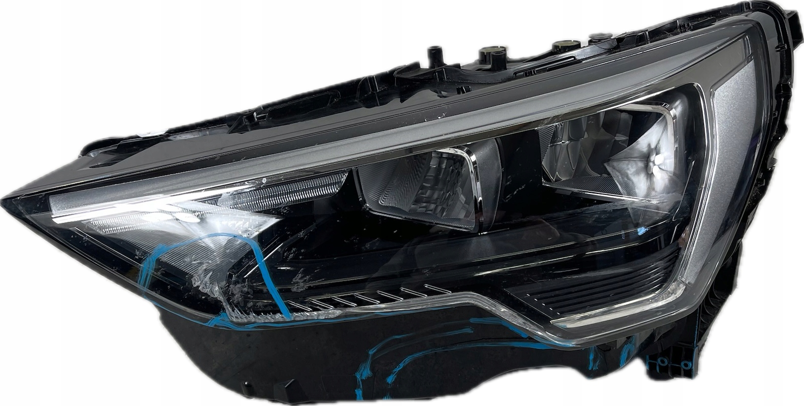 AUDI Q3 II 83A 2018 - light front front module left FULL LED 83A941011