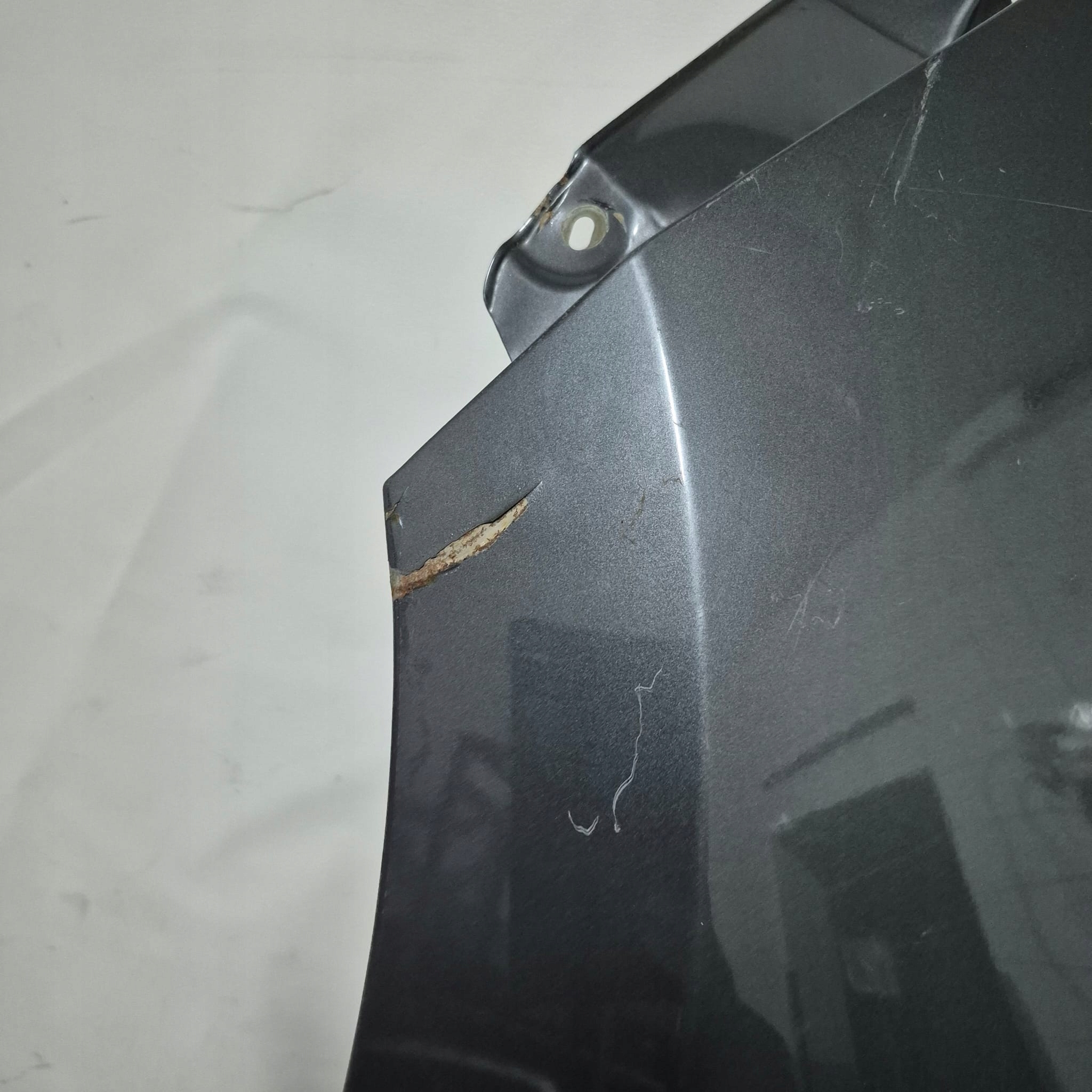 SUZUKI CELERIO levý blatník předek přední