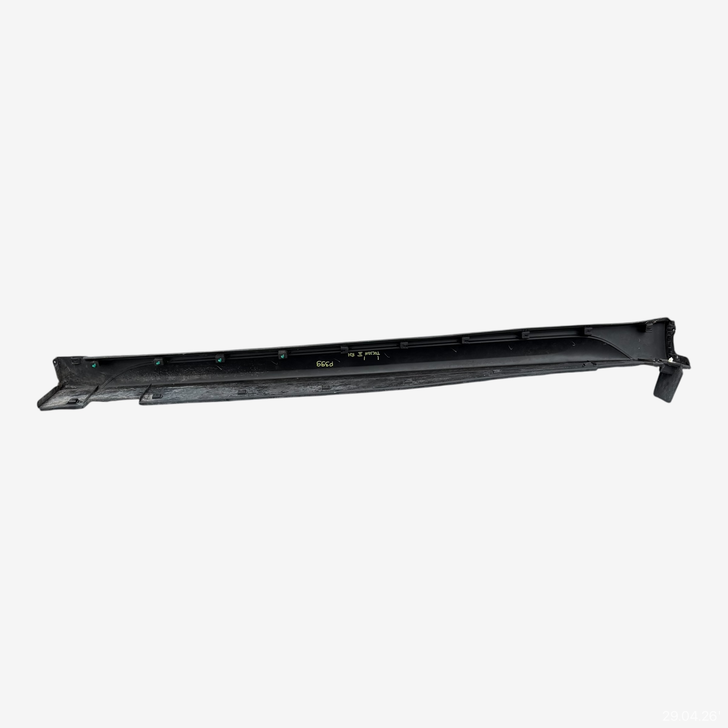 moulding threshold right HYUNDAI TUCSON II 87754-D7000