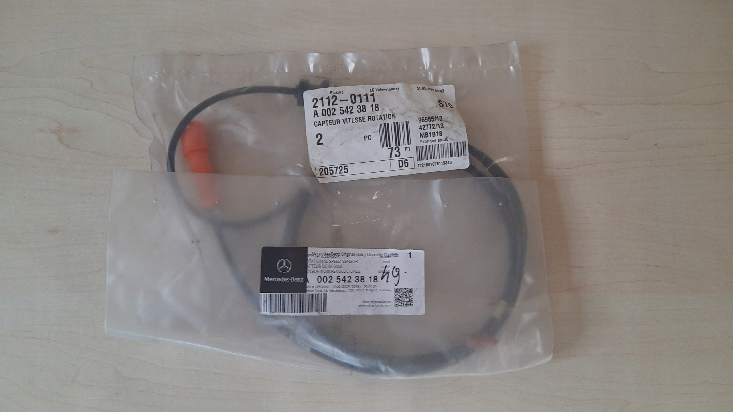 CZUJNIK PRĘDKOŚCI KOŁA L/P TYŁ ACTROS (1996-2002), DAF75CF A0025423818