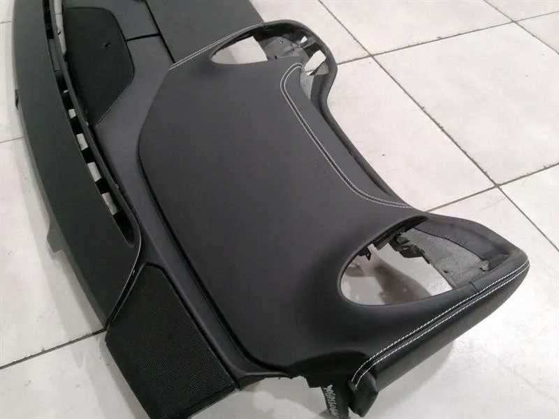 FERRARI GTC4 F151M 88204600 Black