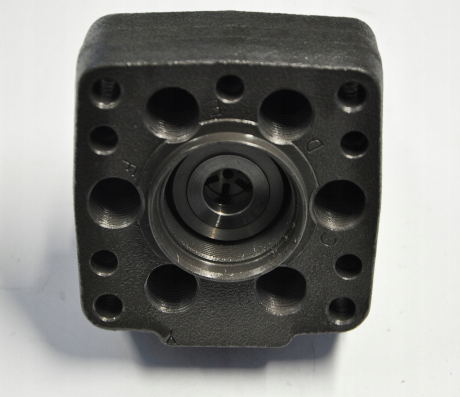 GŁOWICA POMPY WTRYSKOWEJ 12 1468376013 ROTOR CASE Producent części Inny