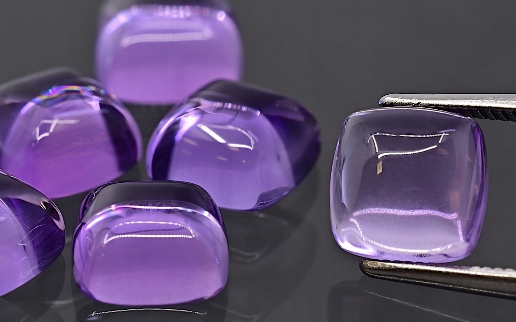 Ametyst Aa kabošon cushion 9x9 mm