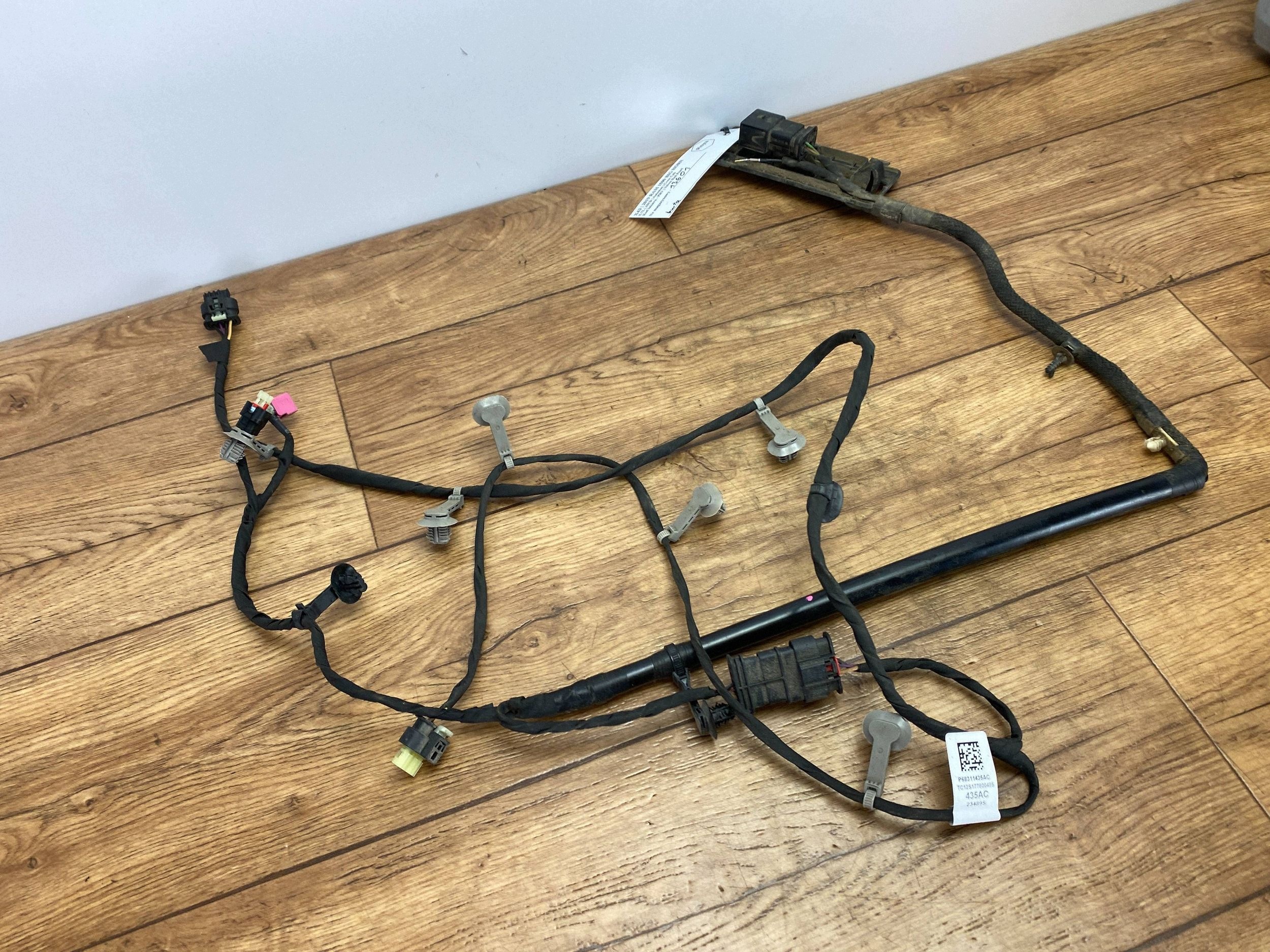 bundle door tylnych burty Ram 1500 DT 2019+