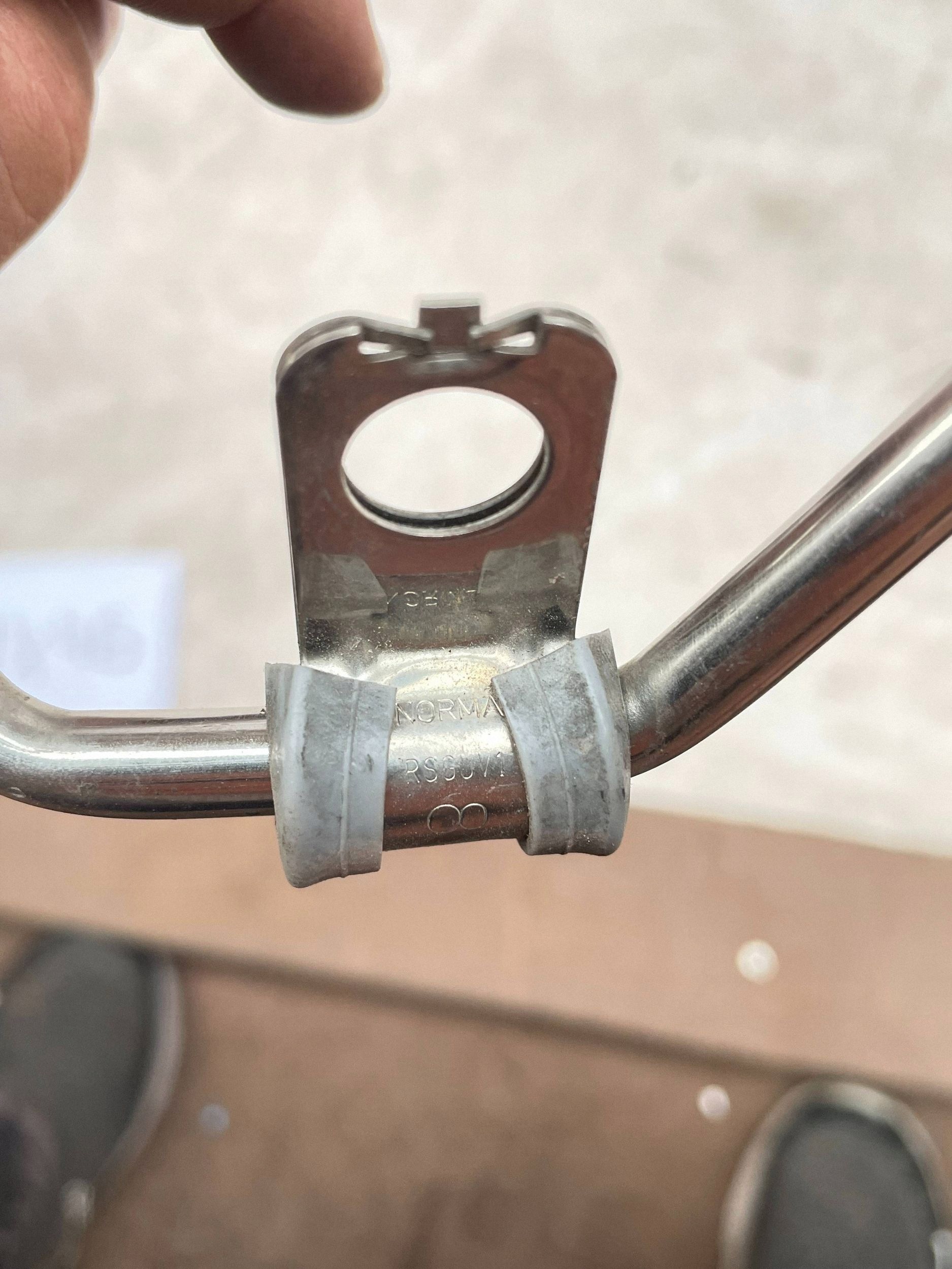 Ölleitung Turbolader VOLKSWAGEN PASSAT B7 04L145771H @M