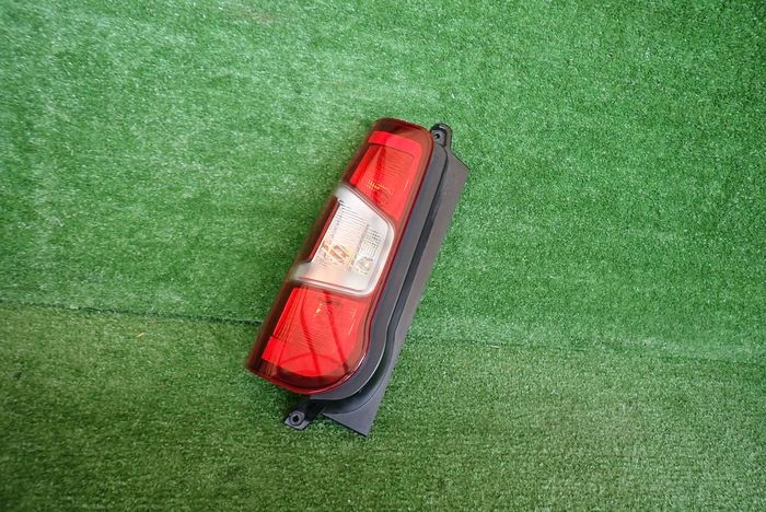 PARTNER BERLINGO IV COMBO E light left rear rear part