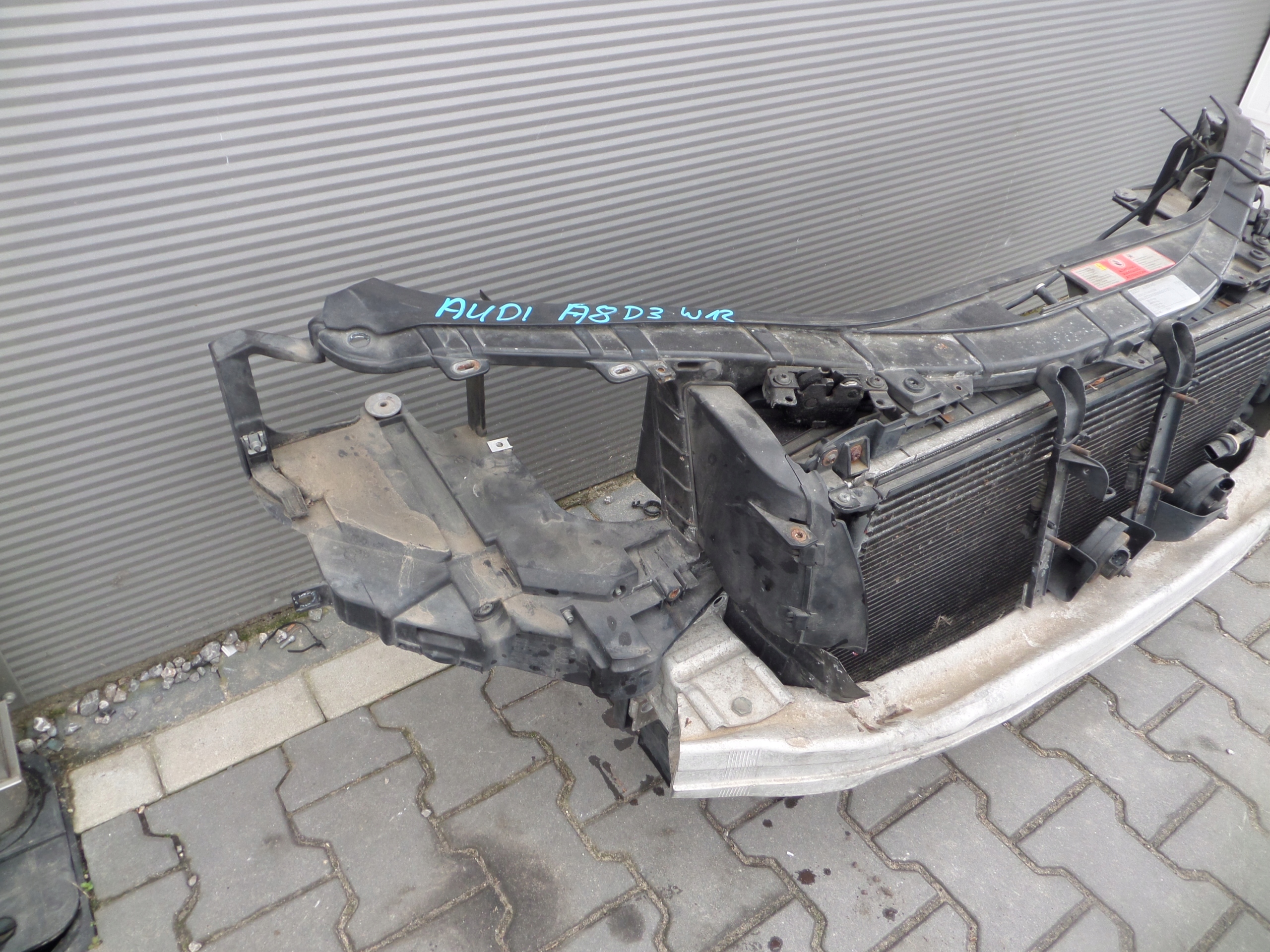 AUDI A8 D3 LIFT 6.0 W12 support panel for radiators pillar iron radiator KOMPLET
