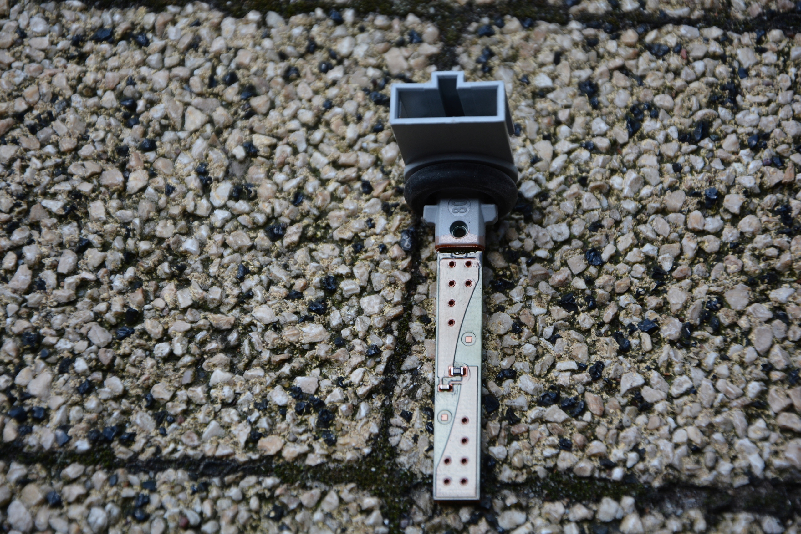 Audi OE 4B0820539 датчик наружной температуры