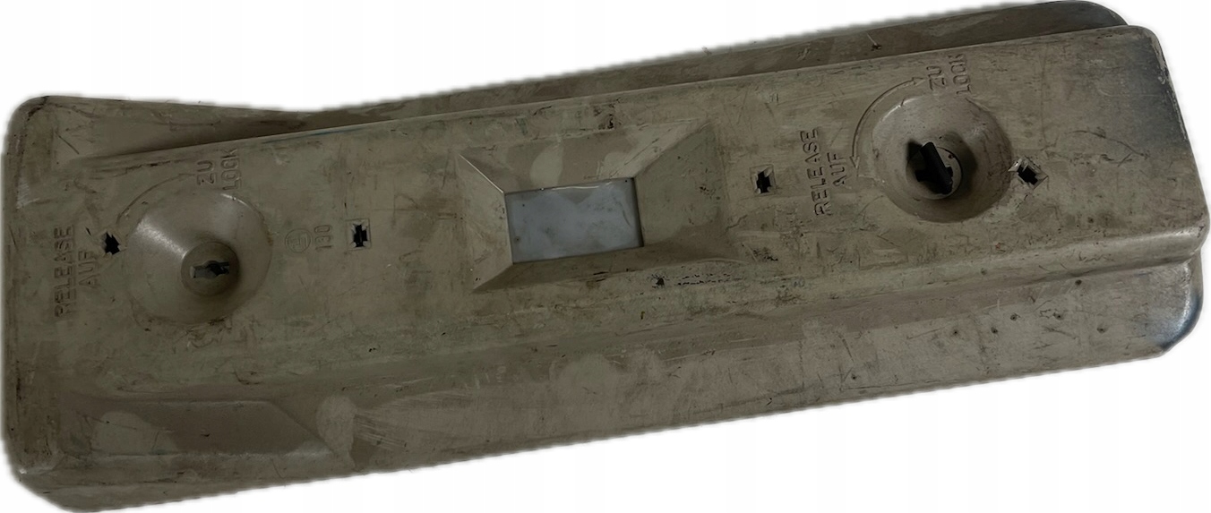 BMW 3 E30 insert couverture feux arrière arrière 1368822