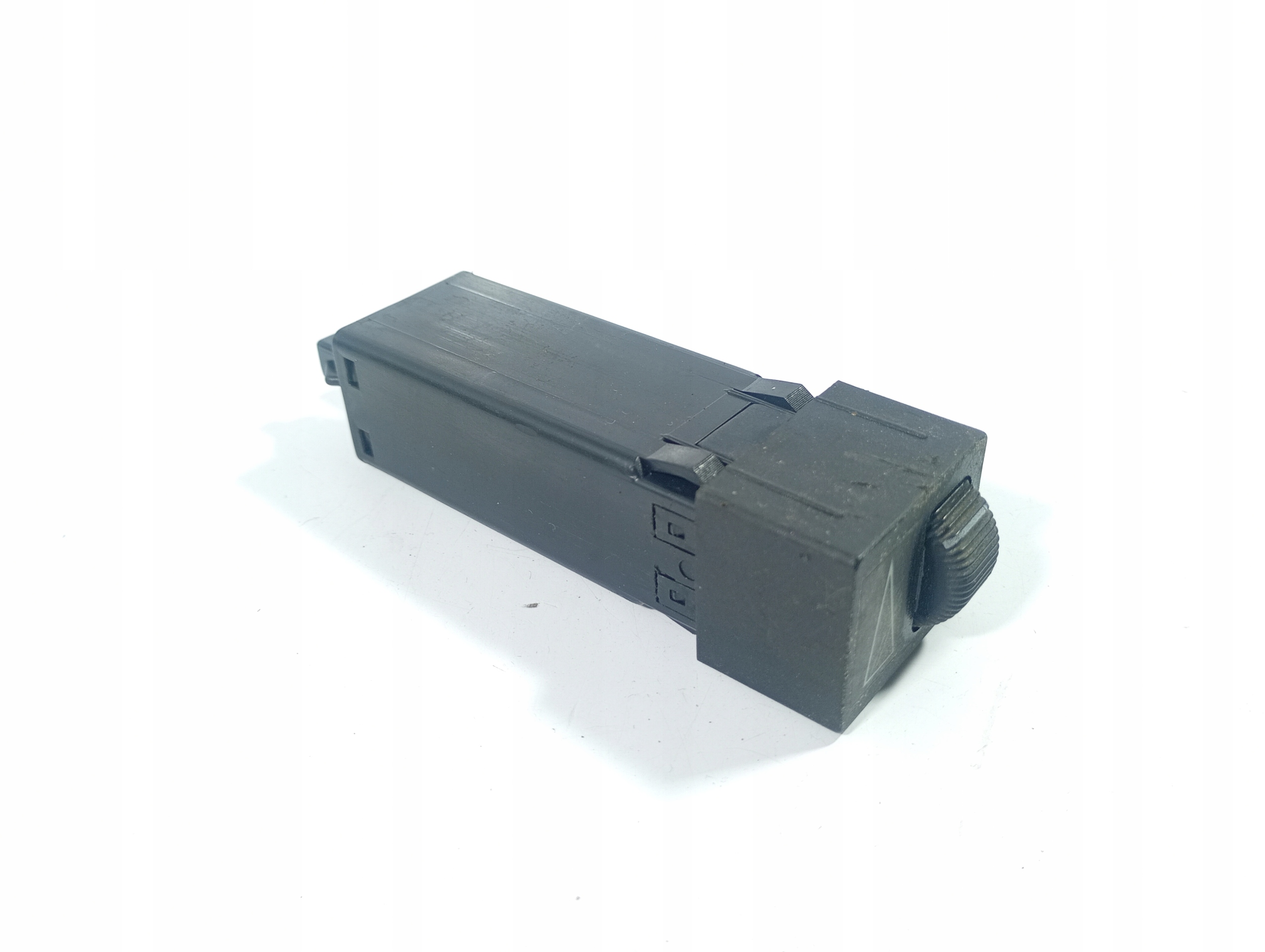 switch REGULACJA lighting cabs OE 9517806 SAAB 9000 CSE 89-98