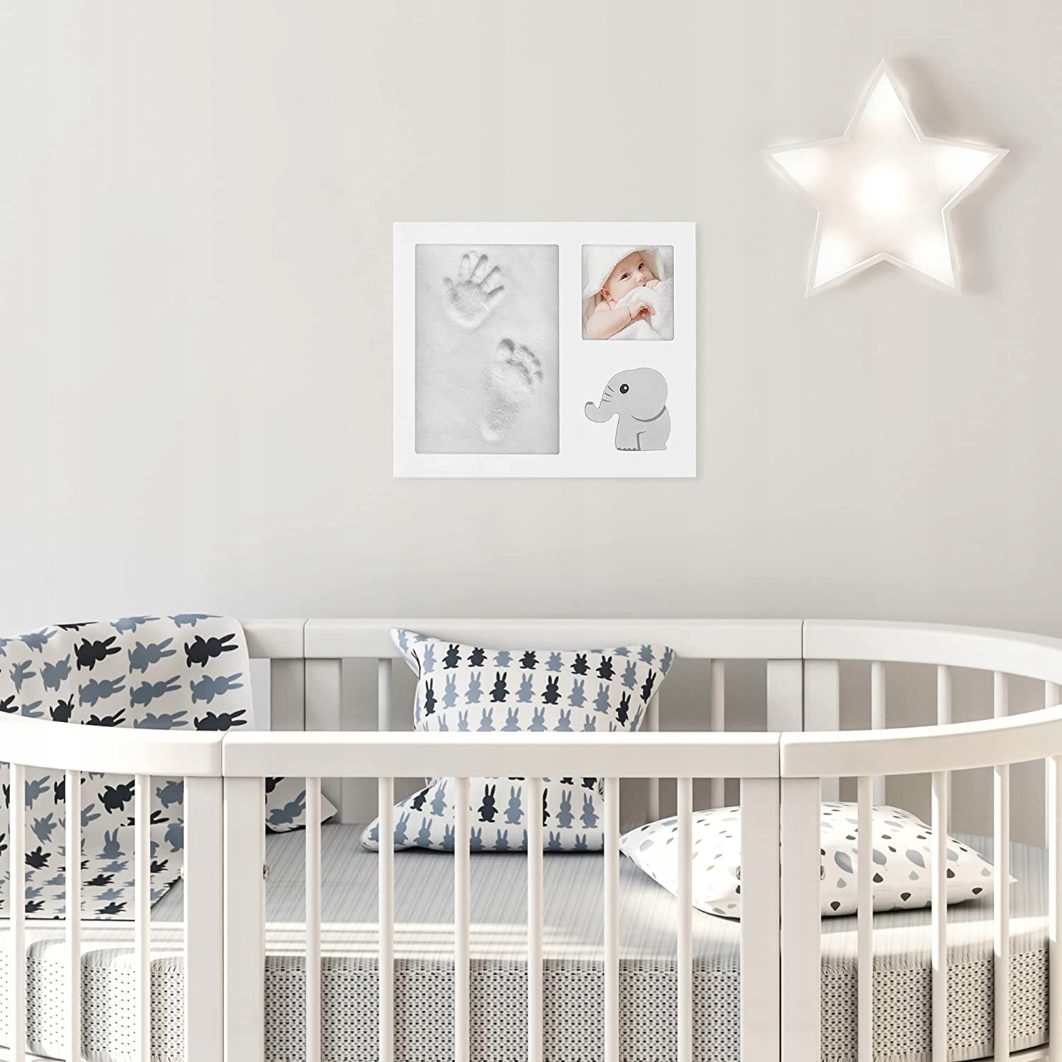 ODCISK DZIECKA RĄCZKI STÓPKI RAMKA PAMIĄTKA GLINKA Szerokość produktu 28 cm