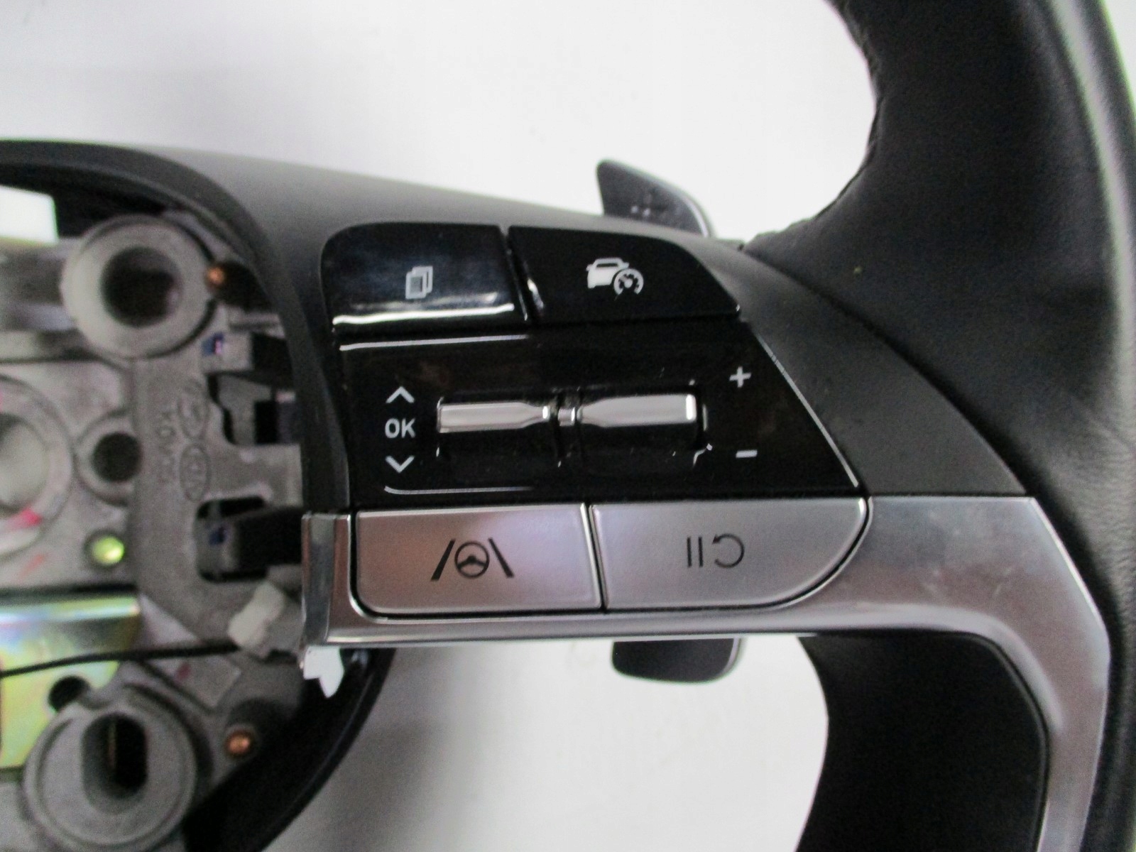 Volant Hyundai Tucson IV