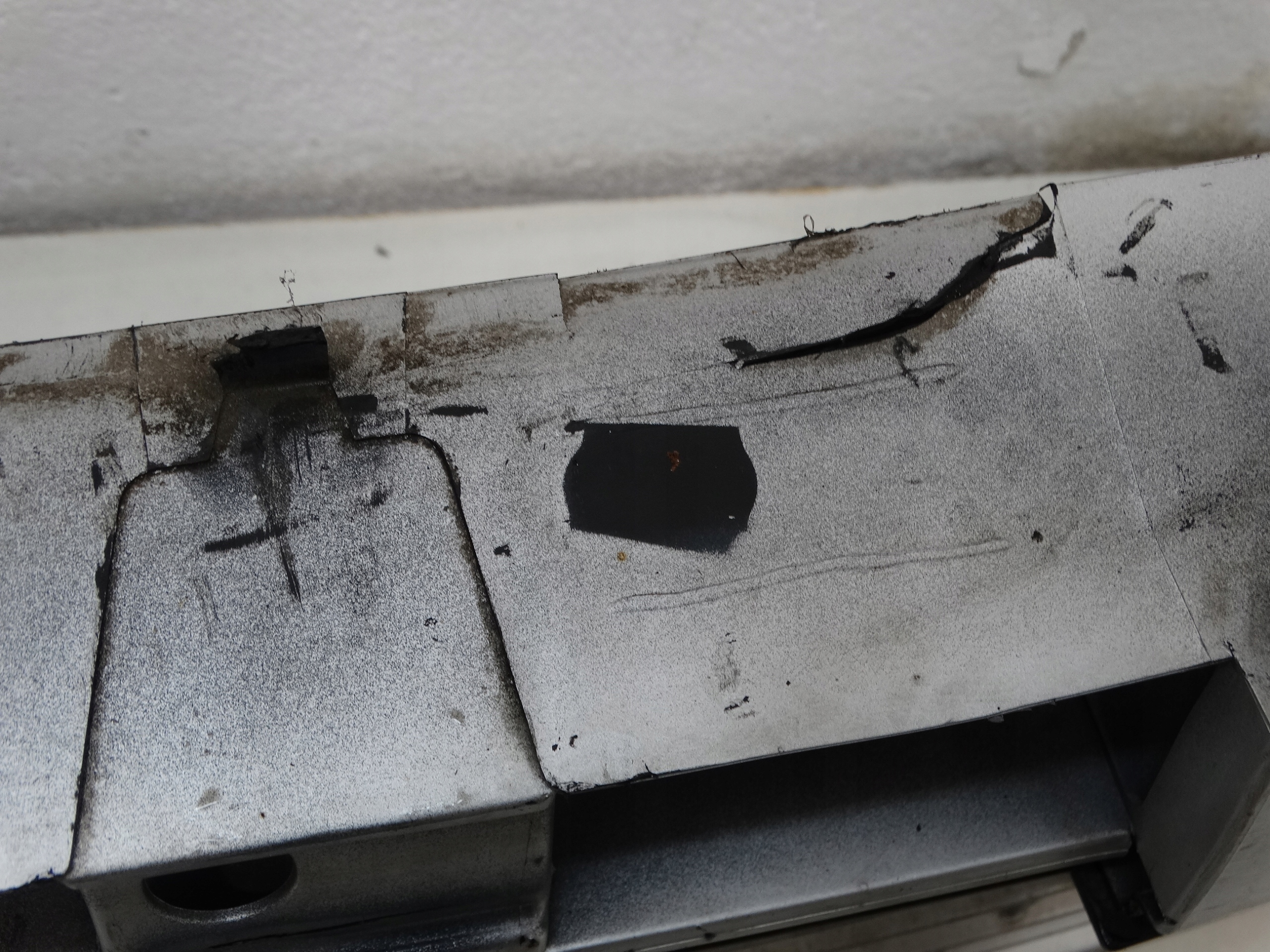 grid of a bumper central front RENAULT SCENIC III 622540016R