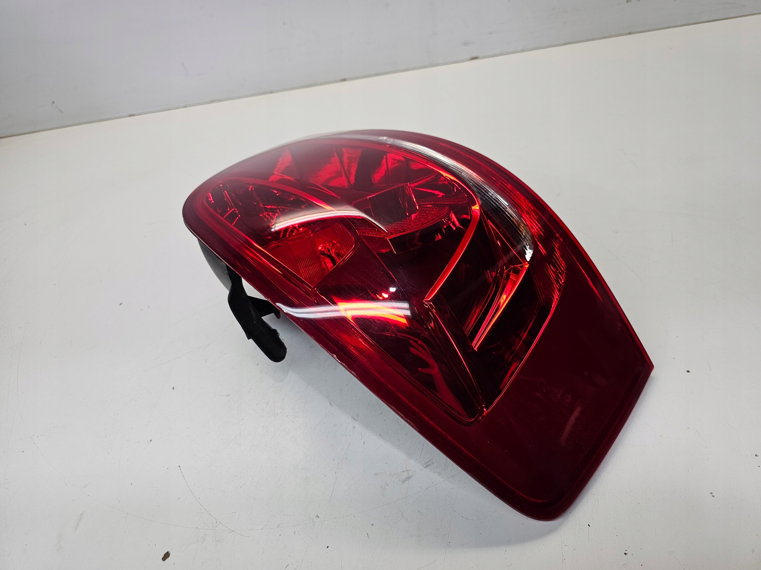 light left rear part AUDI A3 8P LIFT 08-12 8P3945095A