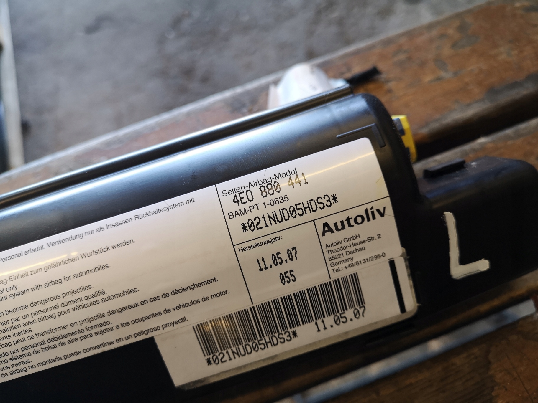 подушки безопасности дивана Audi OE 4E0880441