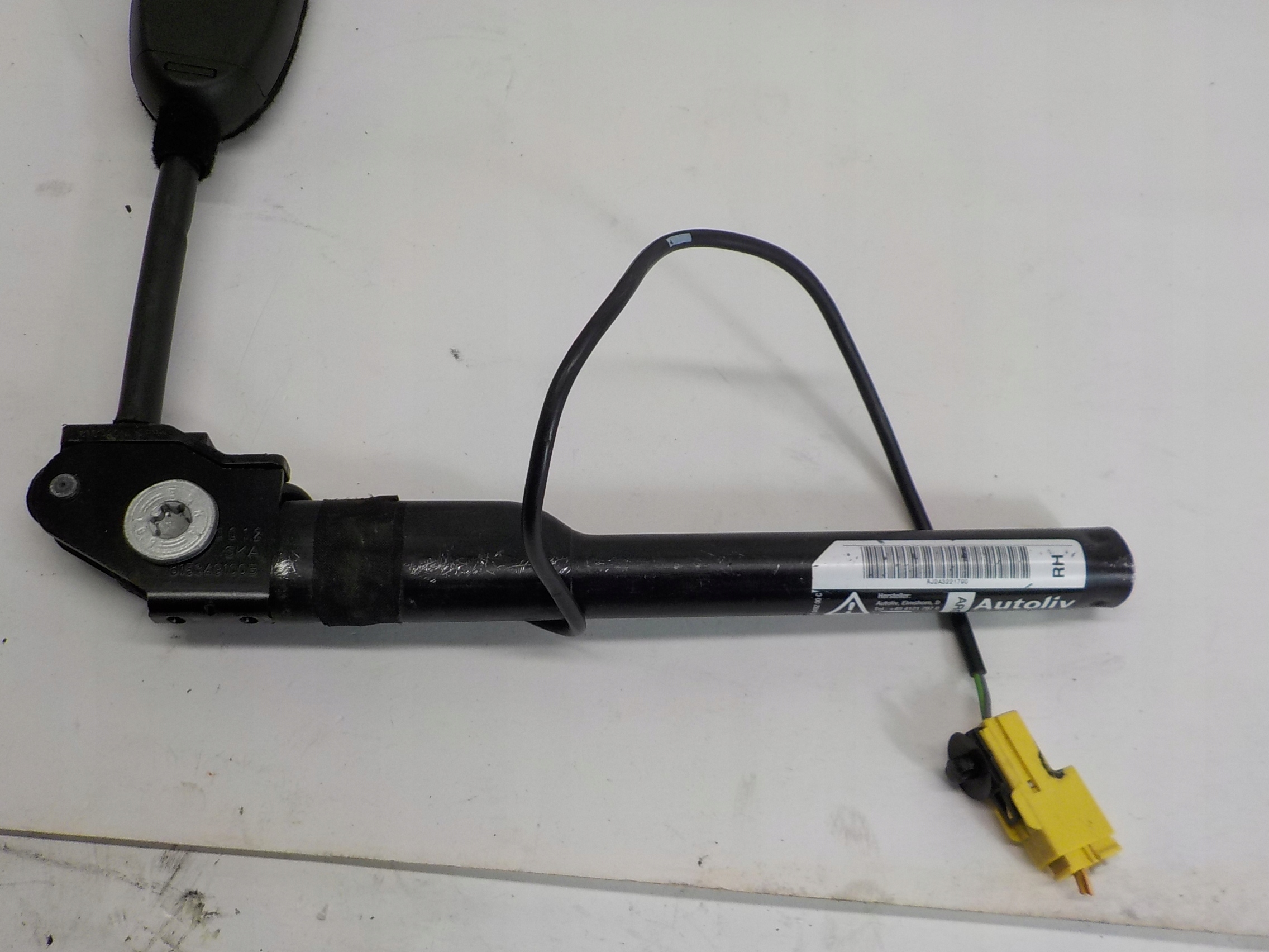OPEL ASTRA J IV Gurten Sicherheits Spanner 13297101
