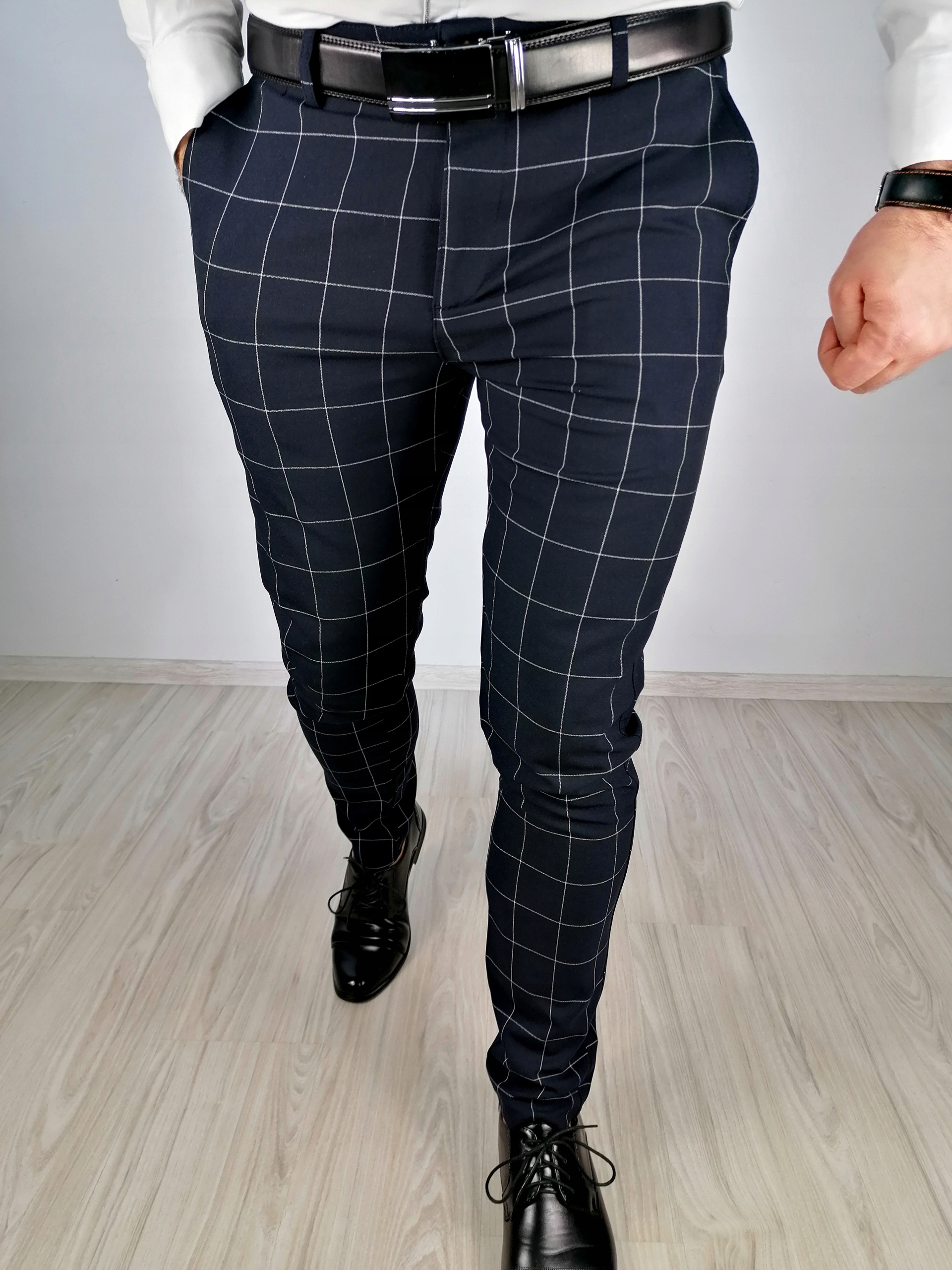 Pánské tmavě modré elegantní kostkované kalhoty Sd 31