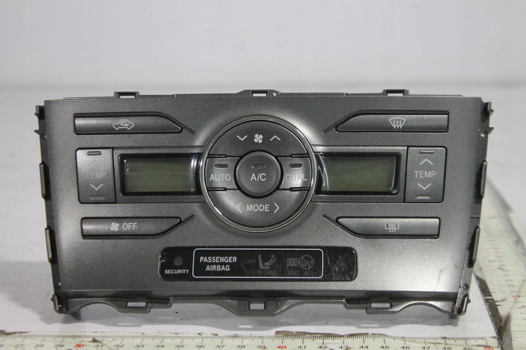 COMANDI CLIMA KLIMY 55900-02230-B AURIS 06-09