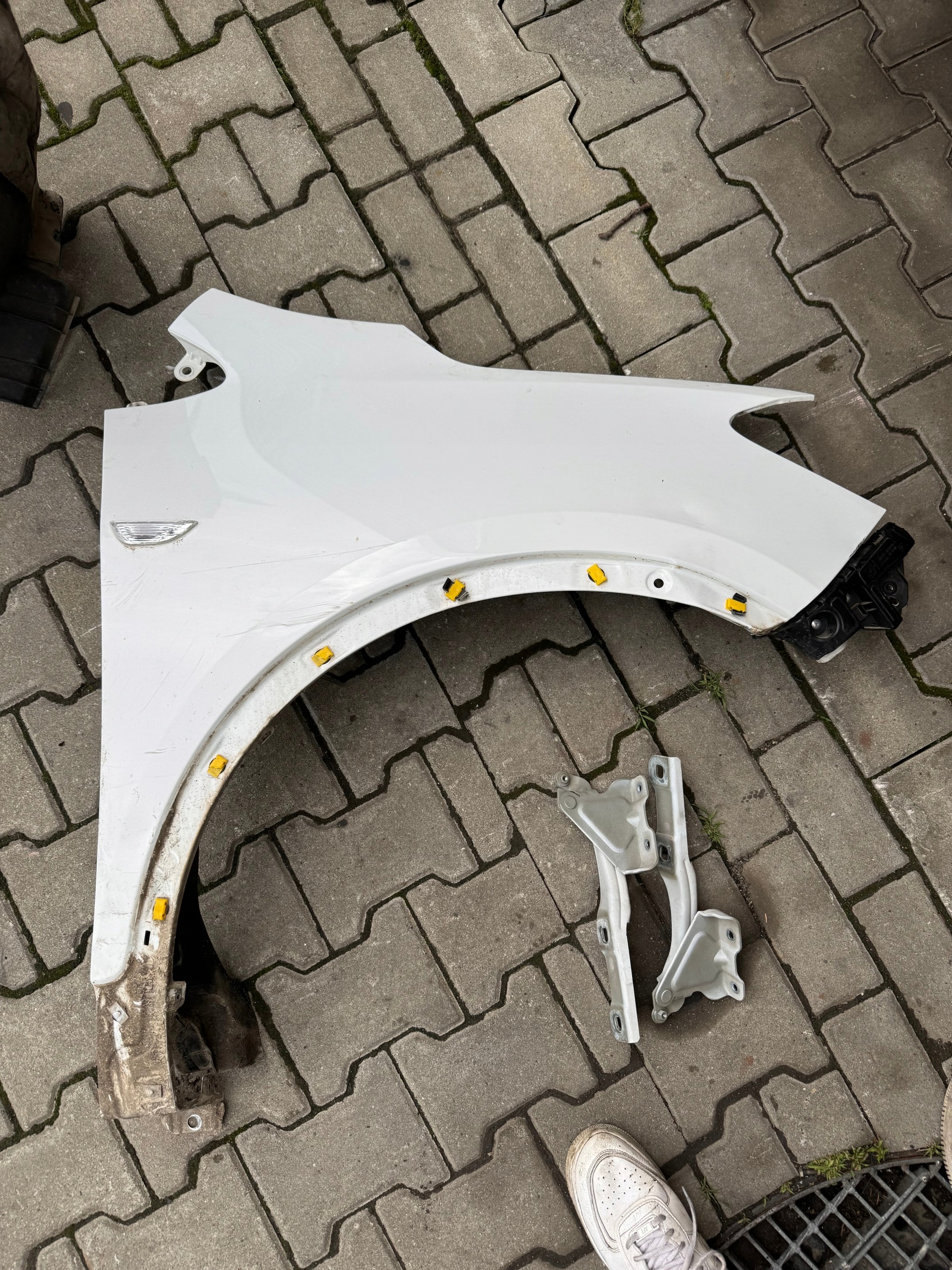 OPEL MOKKA fender front right Z40R original