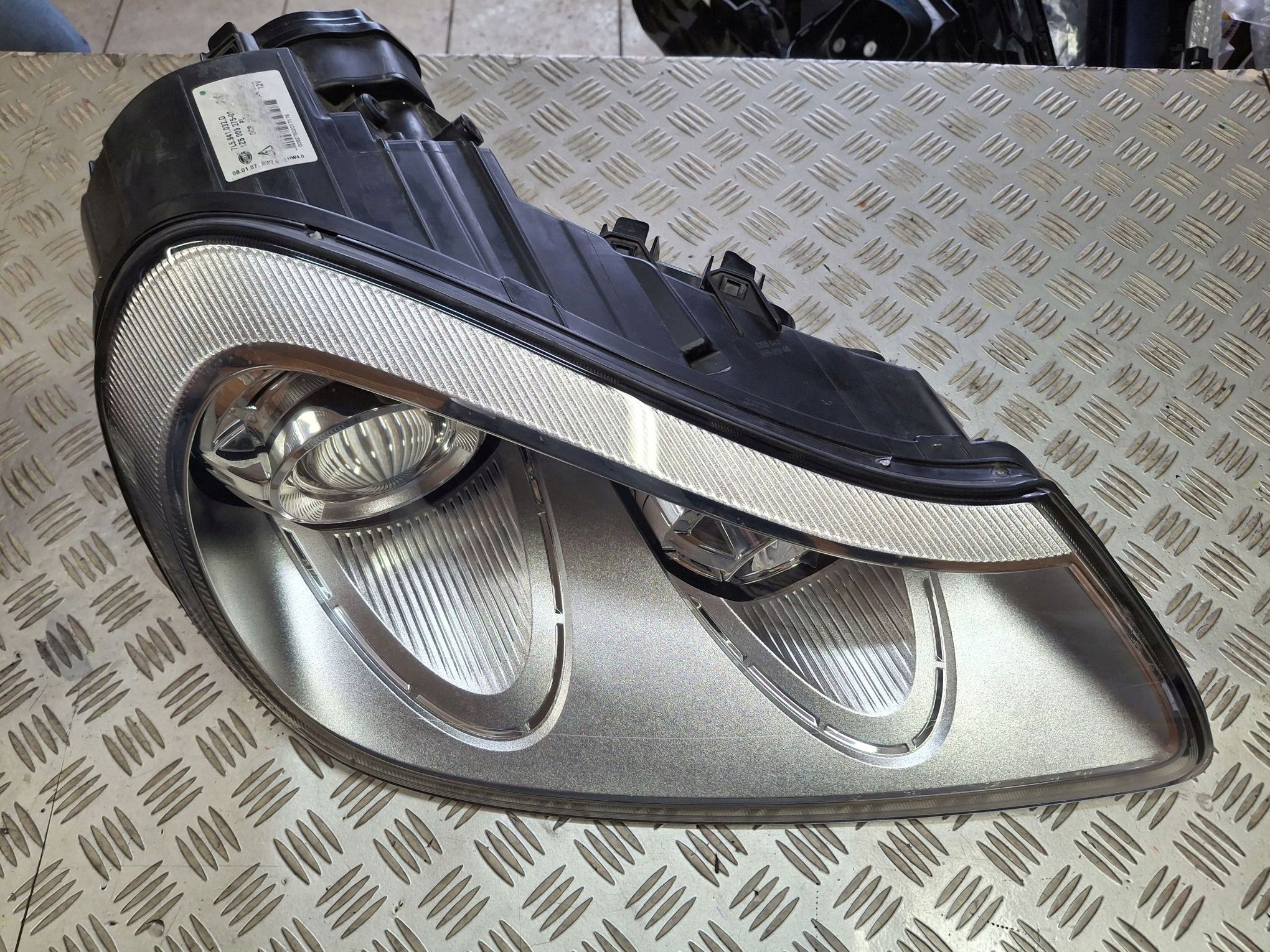light front right BI-XENON PORSCHE CAYENNE and LIFT 9PA 2007R->