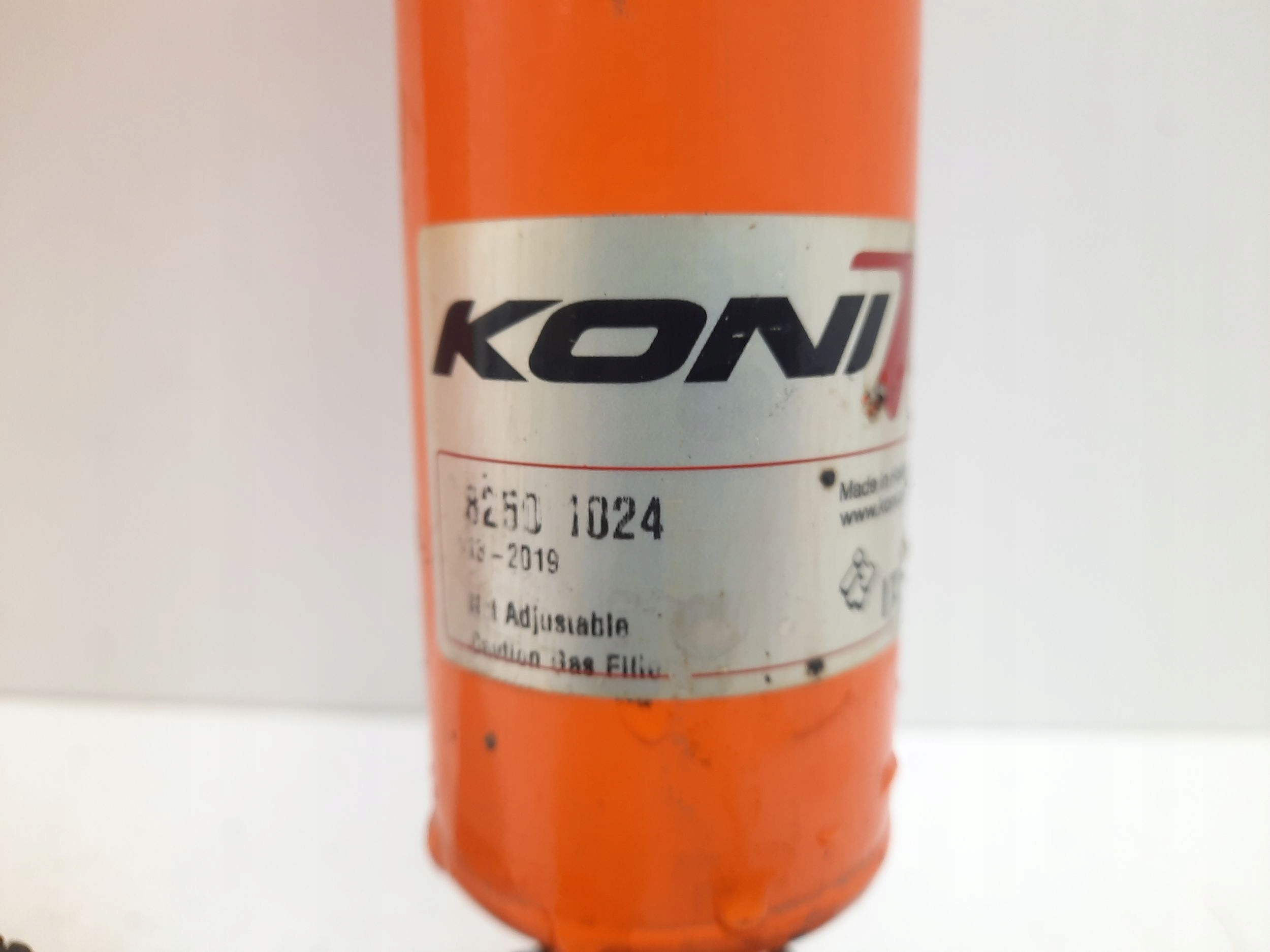 2009 BMW 1 E81 E87 амортизатор передний с 87501084L