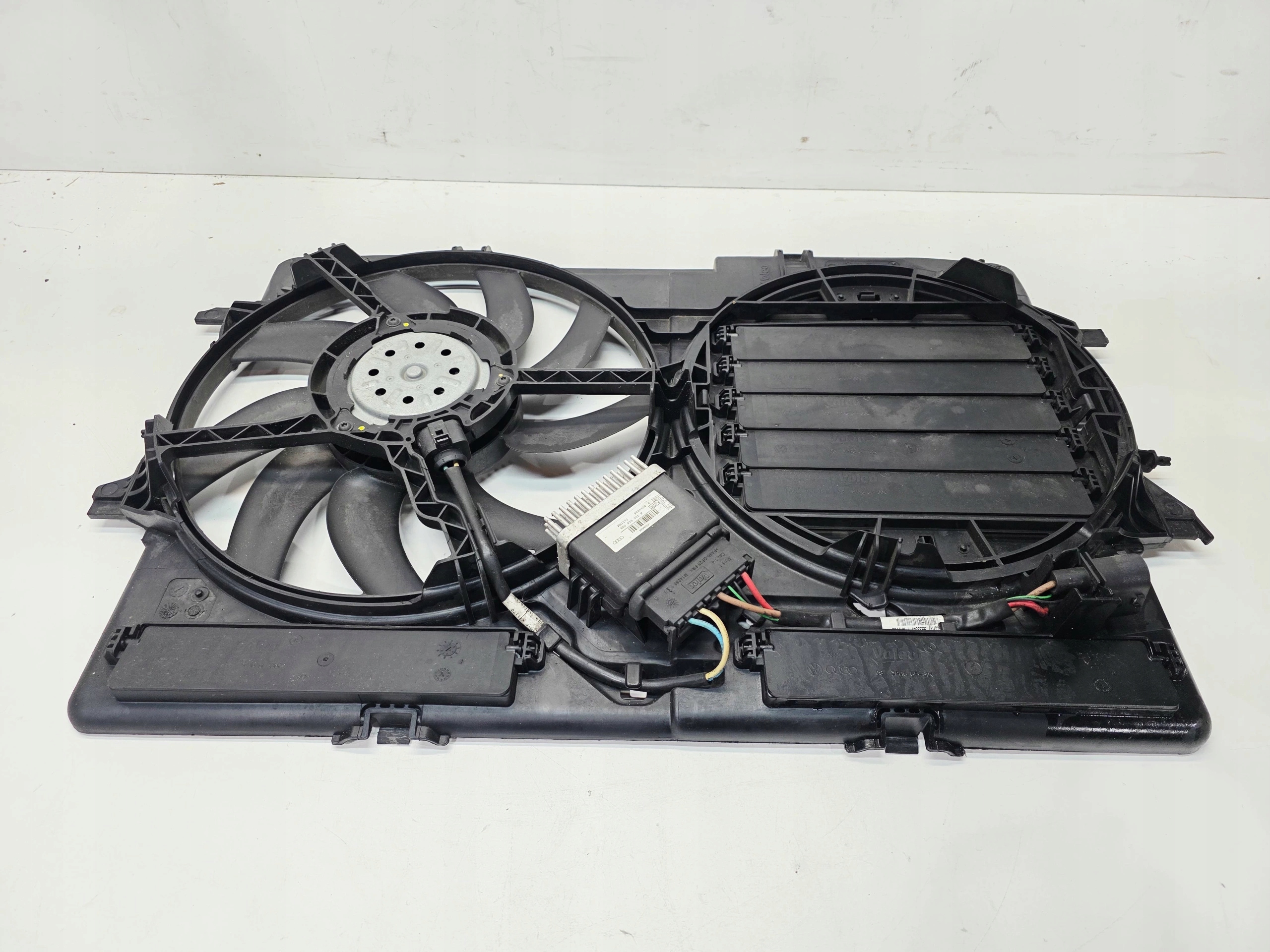 ventilátor + obal AUDI A4 B8 A5 Q5 A6 C7 8K0959501F 8K0121003AA