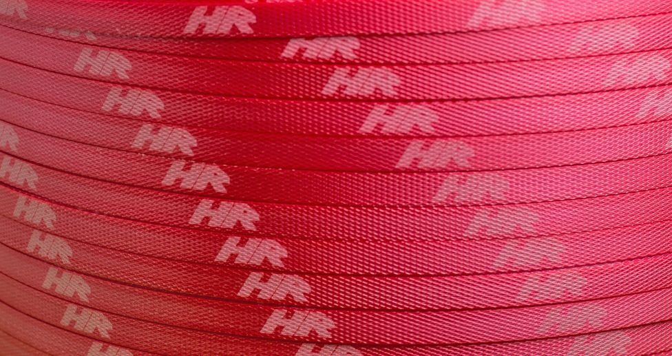 TAŚMA PP NADRUK 12 mm polipropylenowa CZERWONA Materiał PP (polipropylen)