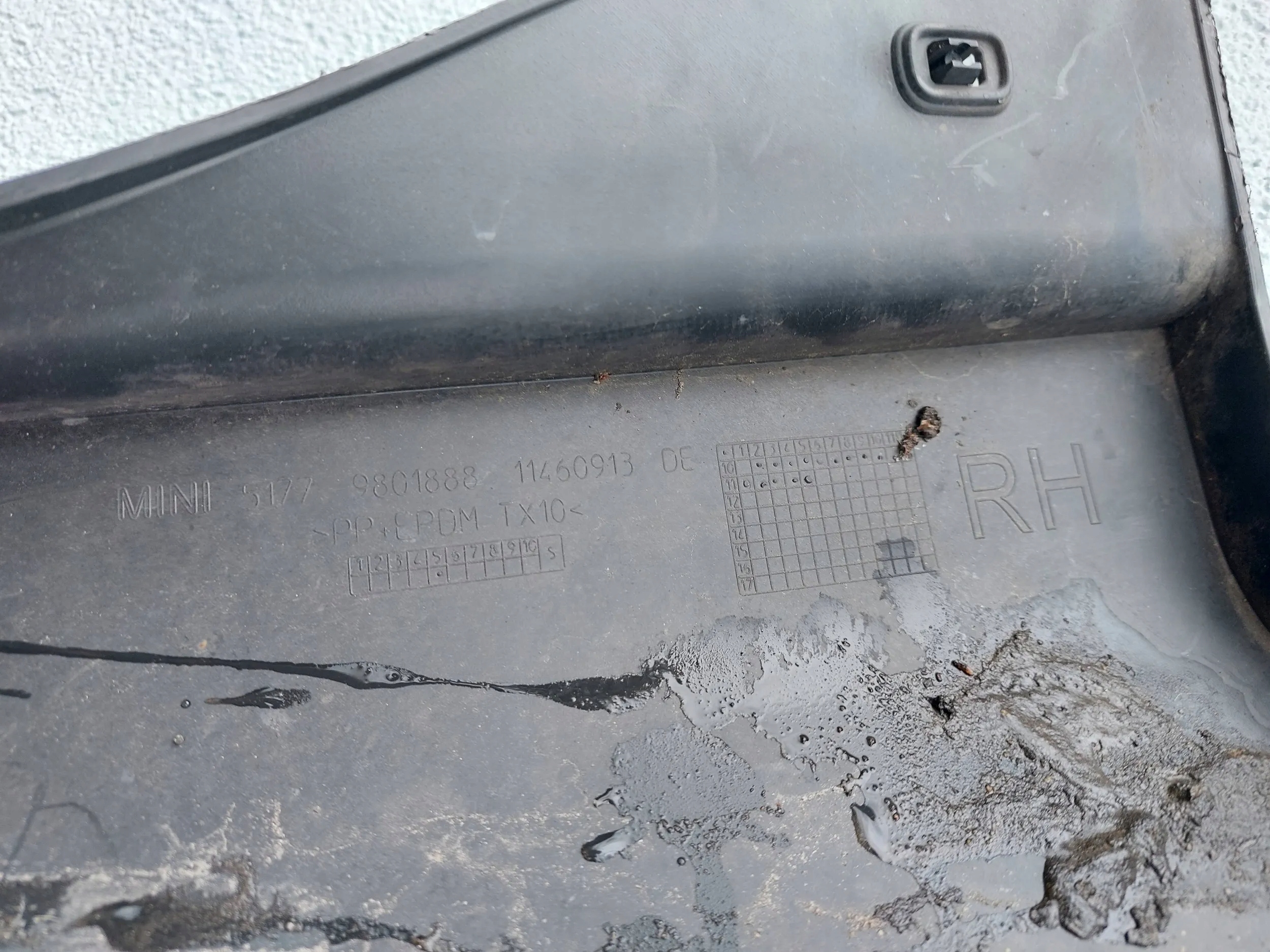 moulding threshold right 9801888 Mini Countryman R60