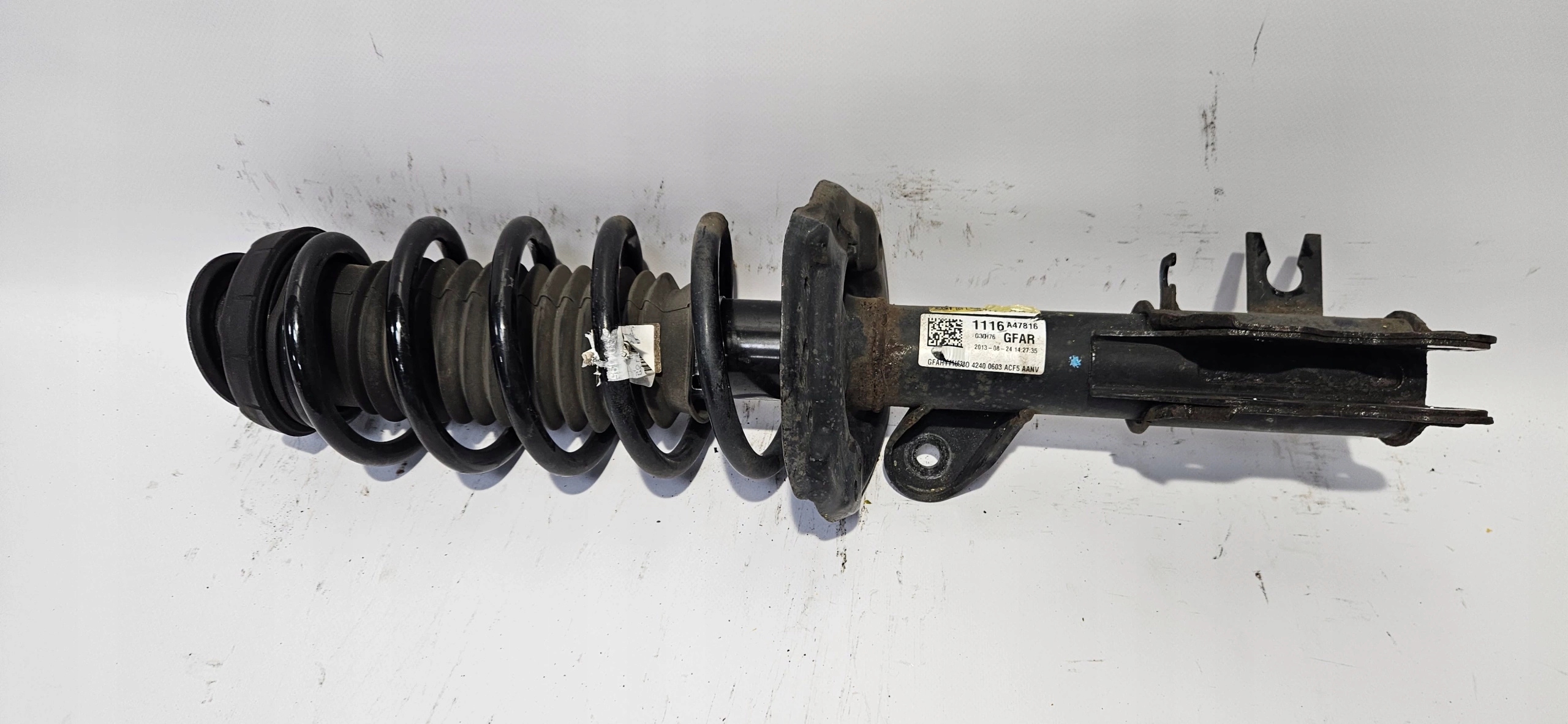 shock absorber right front OPEL MOKKA X TRAX 95320365