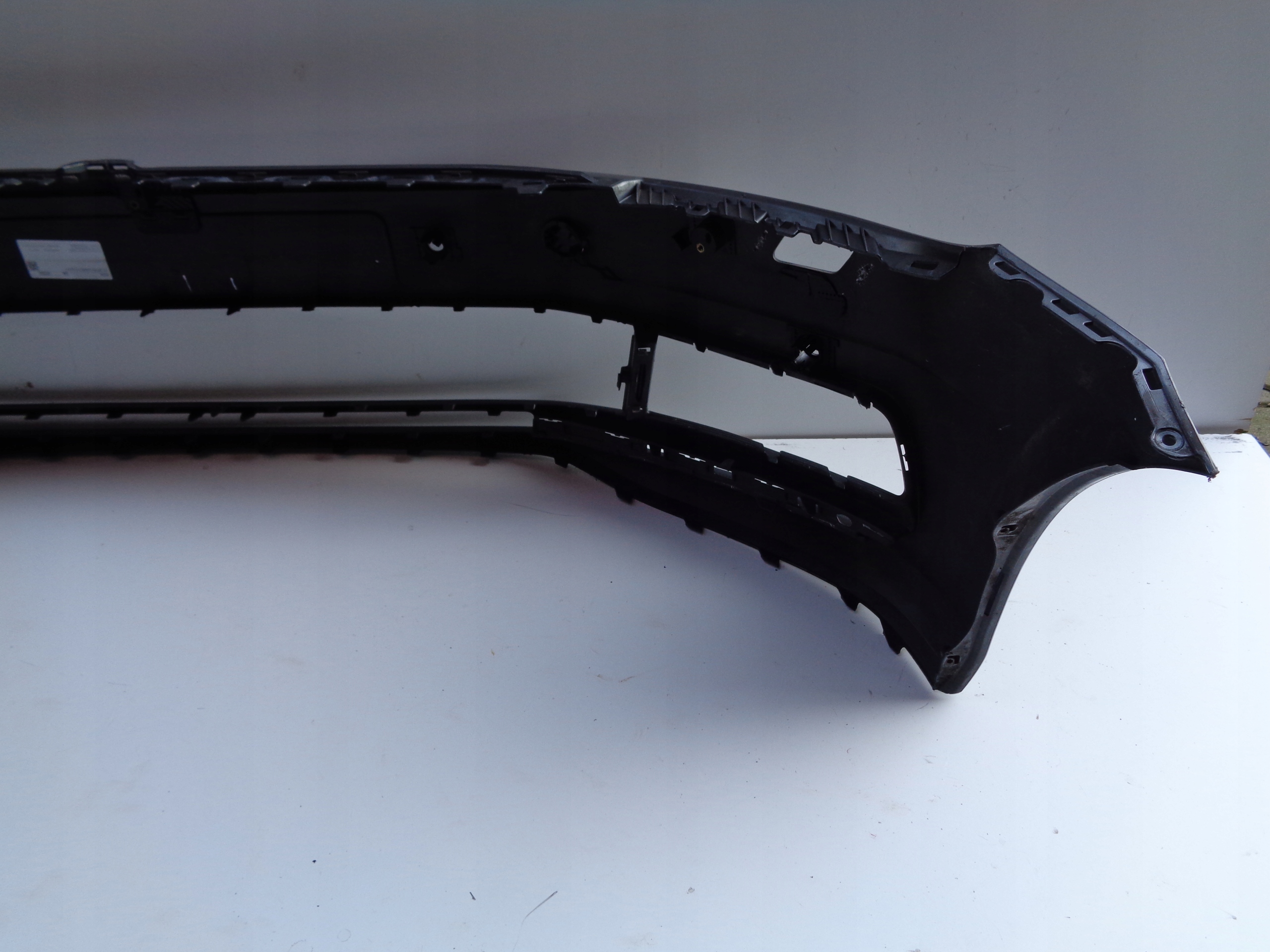 Frontstoßstange VW TOURAN 5TA 16- NR 47040