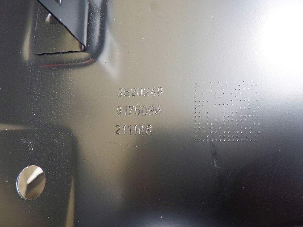 VW CADDY 2K4 2K7 20- right pillar