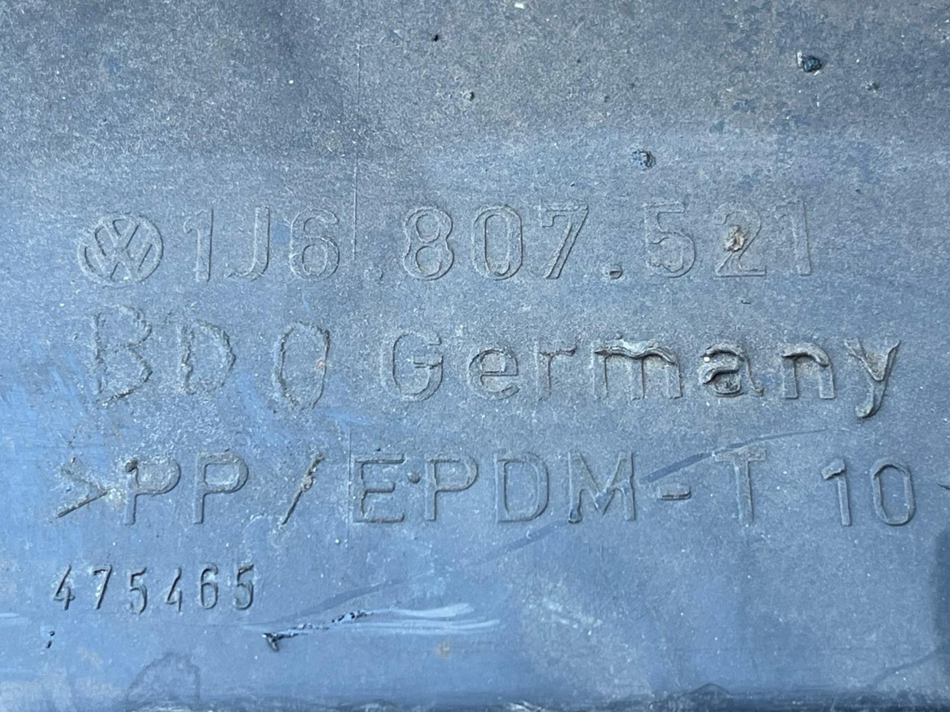 spoiler der Stoßstange Volkswagen Golf 4 2002 1J6807521