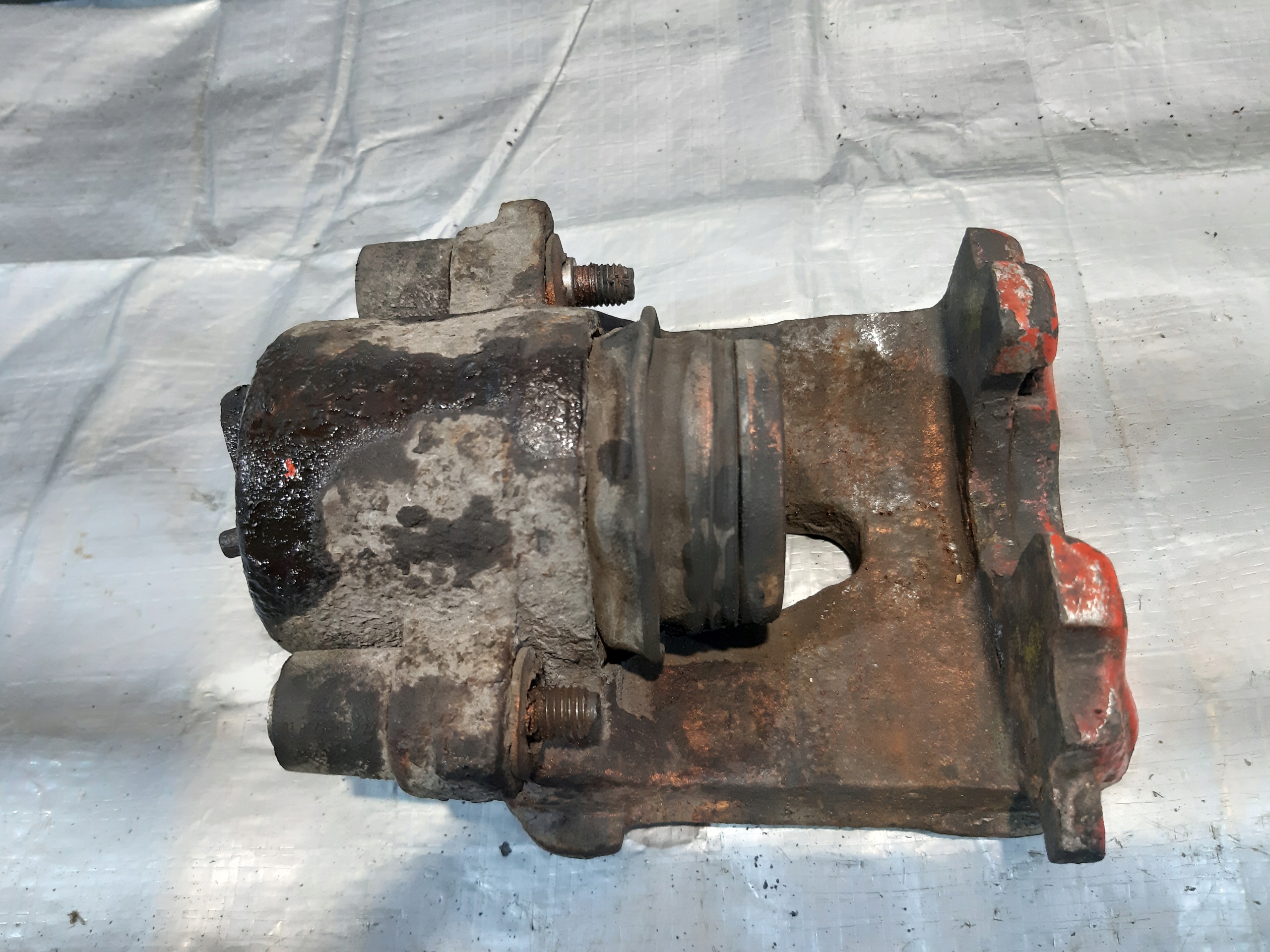 caliper right front VW GOLF V 5 1.6B