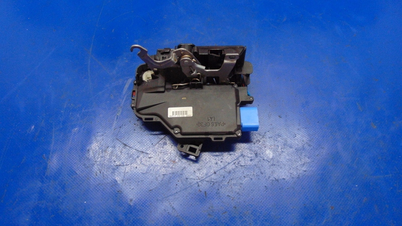 lock door left front 9 vertical VW GOLF V 04-09R