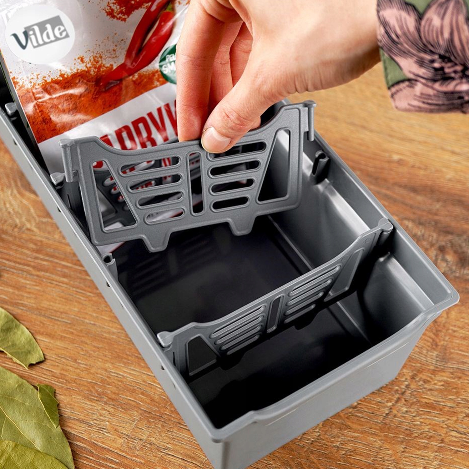 ОРГАНІЗАТОР ДЛЯ СПЕЦІЙ З ВІДДІЛЕННЯМИ Коробка для спецій Бренд Vilde