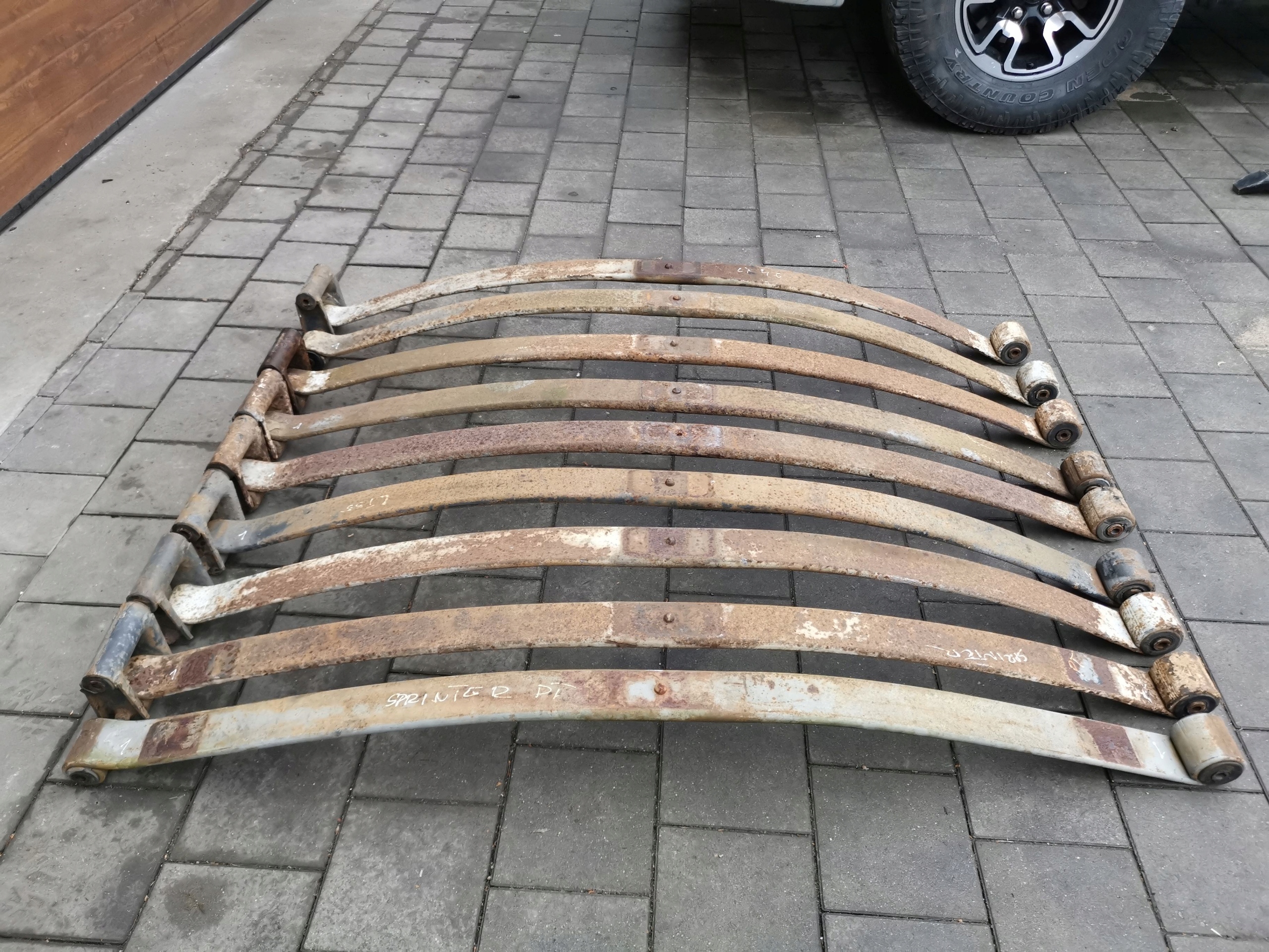 RESOR TYŁ TYLNY MERCEDES SPRINTER 901 W902 VW LT 96-06r 1 PIÓRO POJEDYNCZY