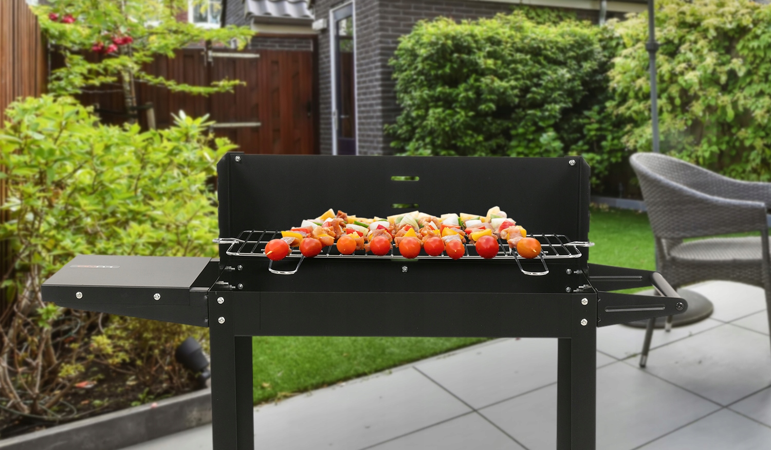 GRILL WĘGLOWY OGRODOWY 48x26 PÓŁKA RUSZT Z KÓŁKAMI DO PRZENOSZENIA Szerokość grilla 86 cm