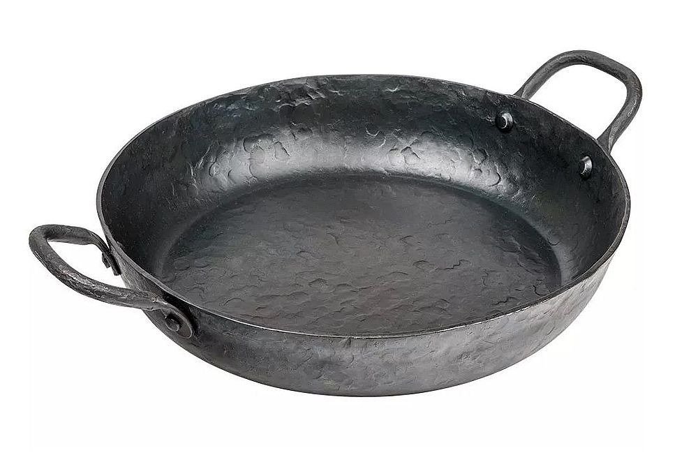 Panvica Kuta Forged 24 cm Uhlíková oceľ 2 držiaky na indukciu do ohňa