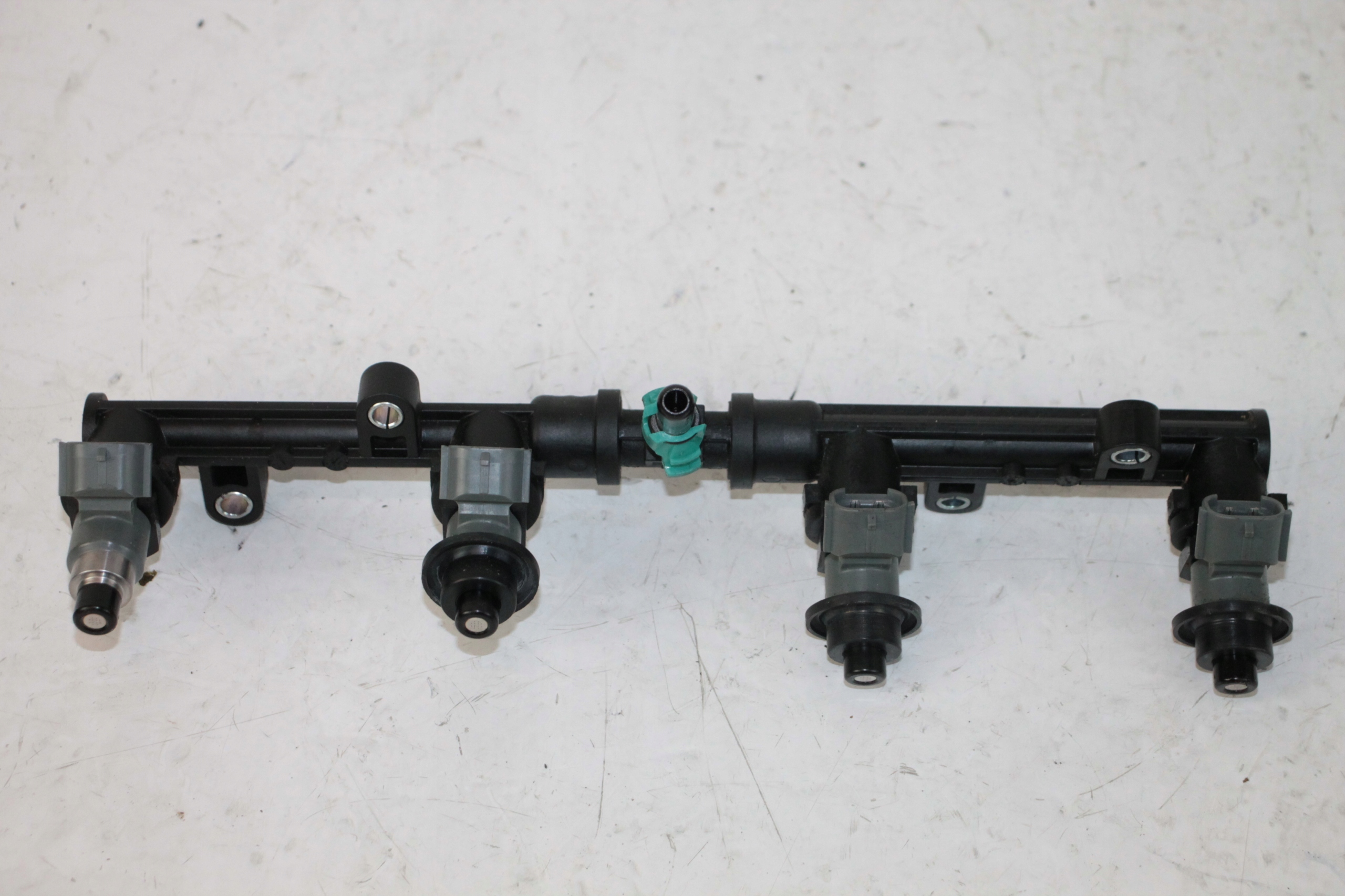 10 - HONDA CBR 1000RR SC59 12-16 ЛИТТЯ ПІД ТИСКОМ